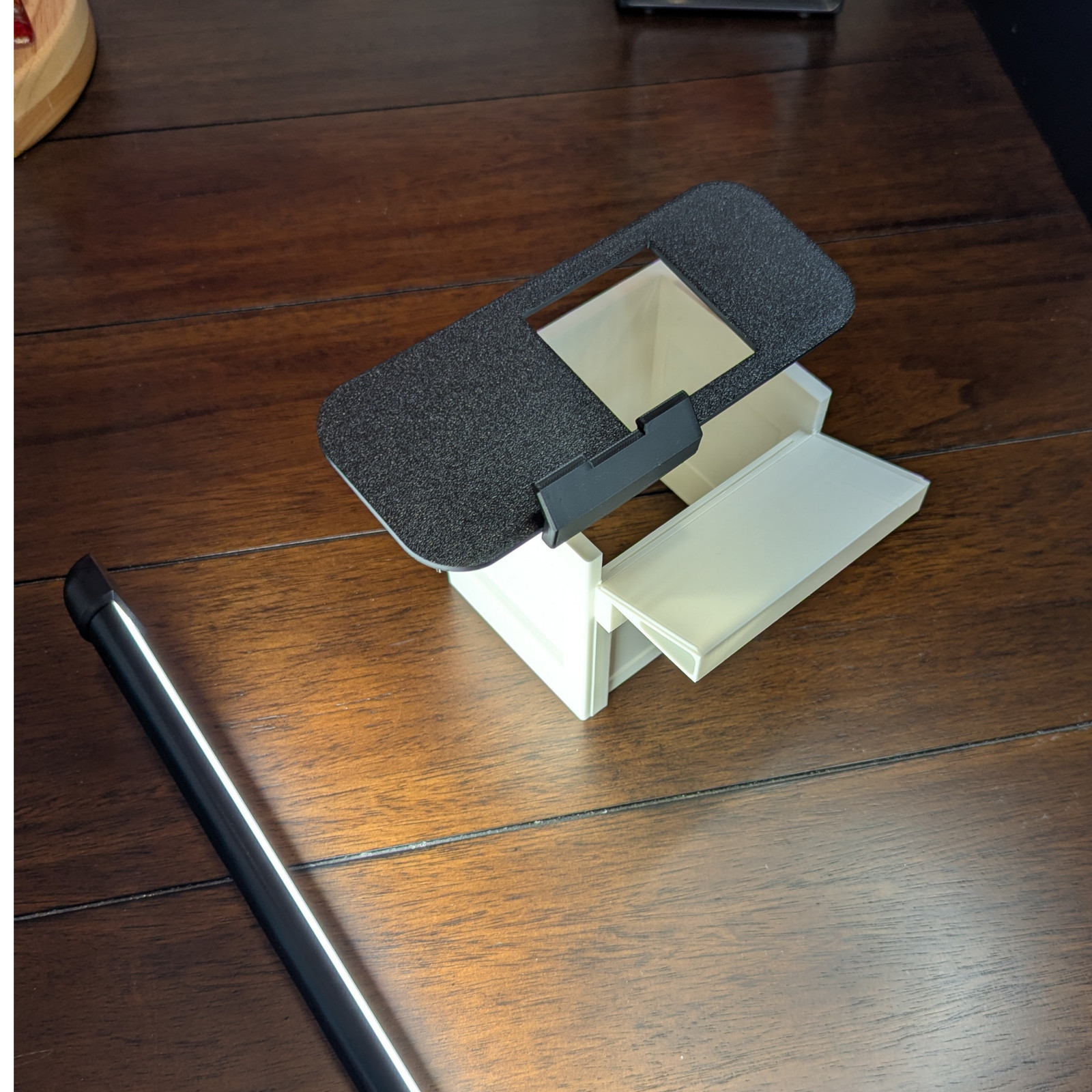 Card Slide - Card scanner stand - Scan sports cards or TCG with toploaders on!