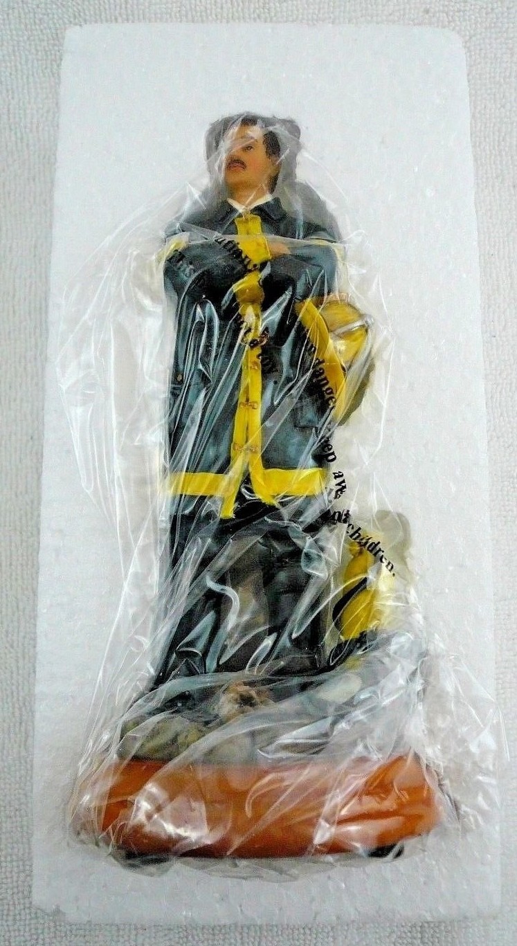Fireman Collectible Statue Figurine New NIB Firefighter Free Shipping