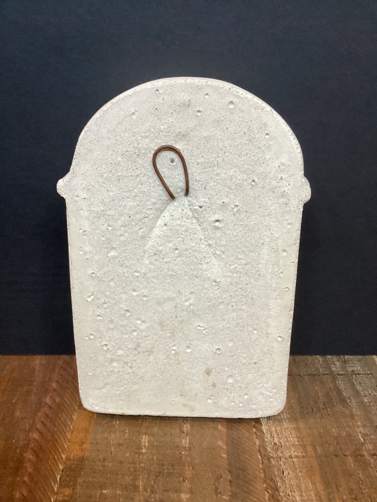 CARRUTH 1985 SMALL ST FRANCIS OF ASSISI & ANIMALS GARDEN PLAQUE cement 8.5”