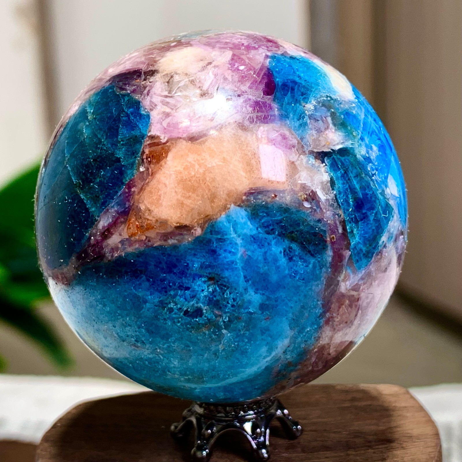 170G Natural Blue Aptite +Sun Stone purple lepidolite Sphere mineral sample