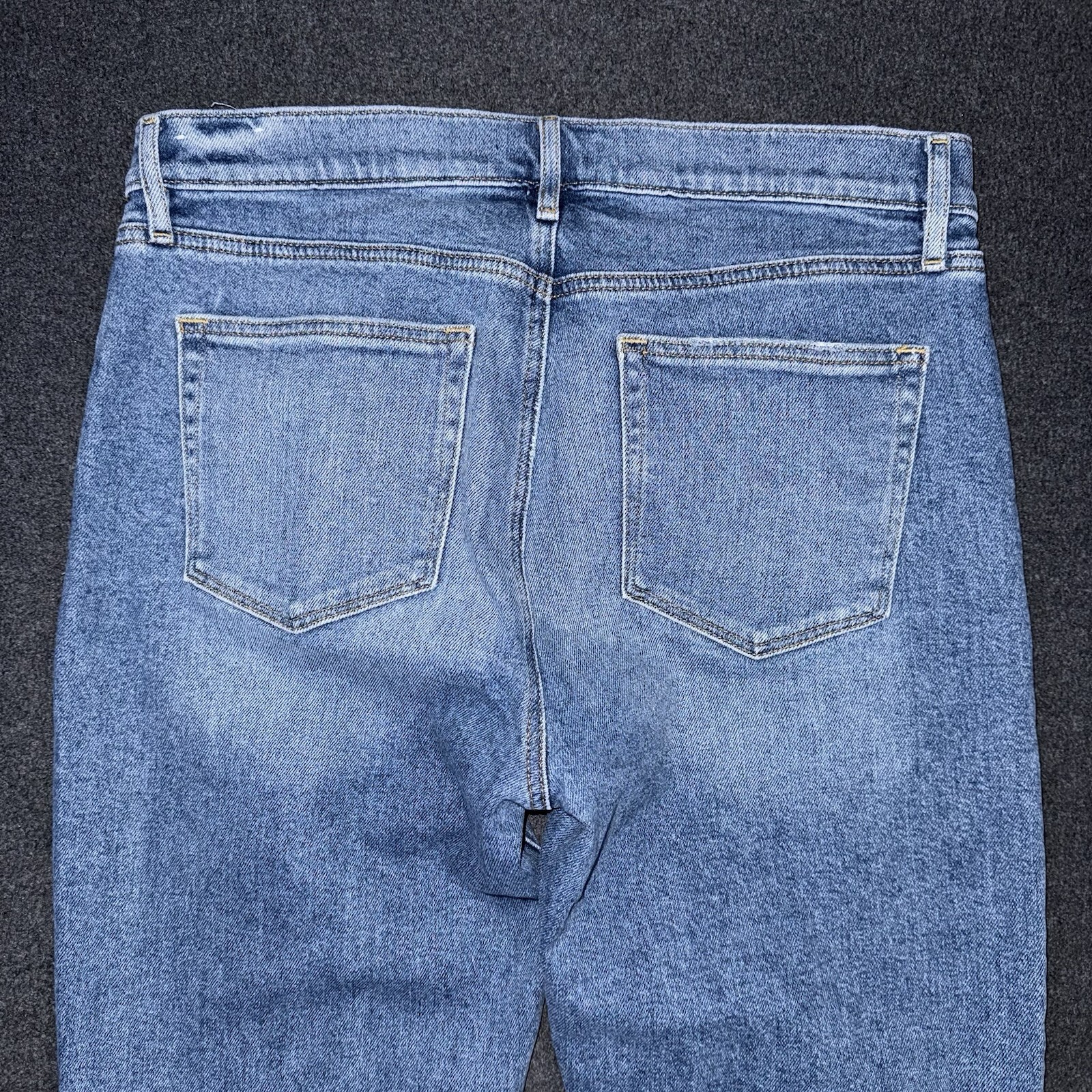 LOFT Fresh Cut Mid Rise Slim Jeans Bright Vintage Blue Wash Size 31 / 12 Raw Hem