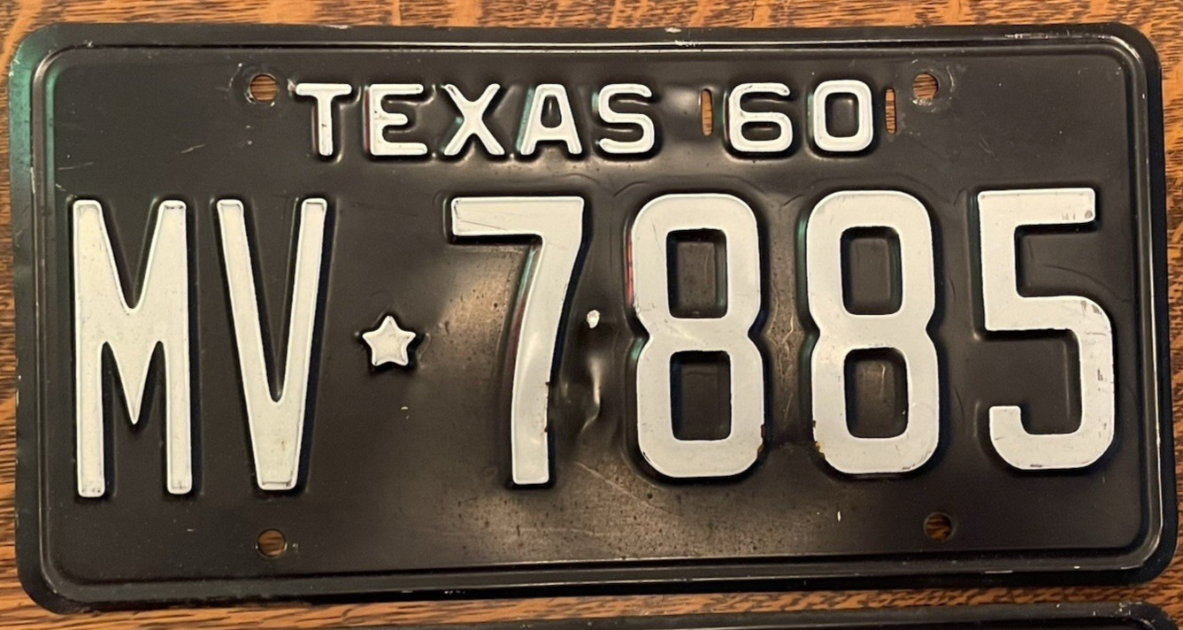 1 PAIR TEXAS LICENSE PLATE~ 1960~ MV*7885~ ORIGINAL PAINT