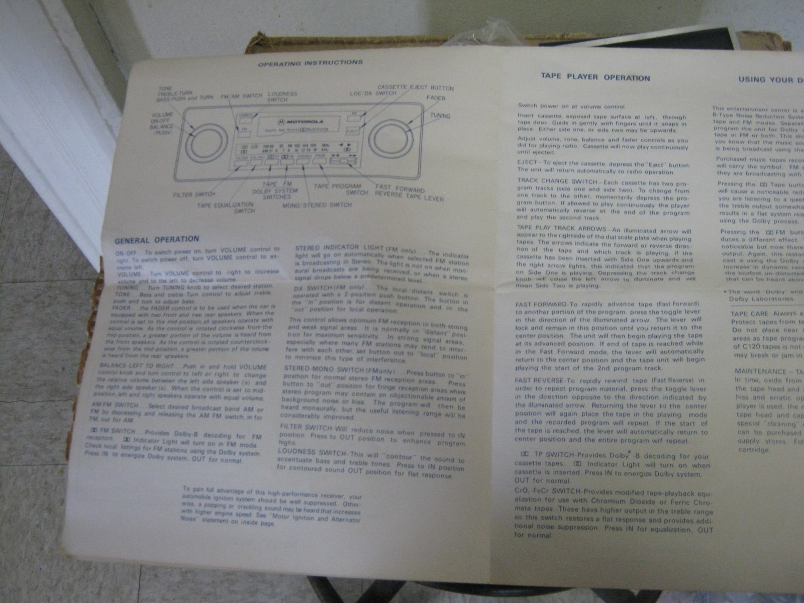 Motorola Car Stereo am fm Cassette TC894AX AM FM vintage old school with box