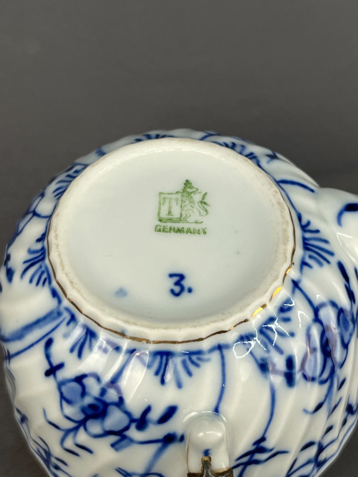 Royal Tettau BLUE ONION Invalid Feeder Pap Boat w/STAPLE REPAIR MAKE DO c. 1885