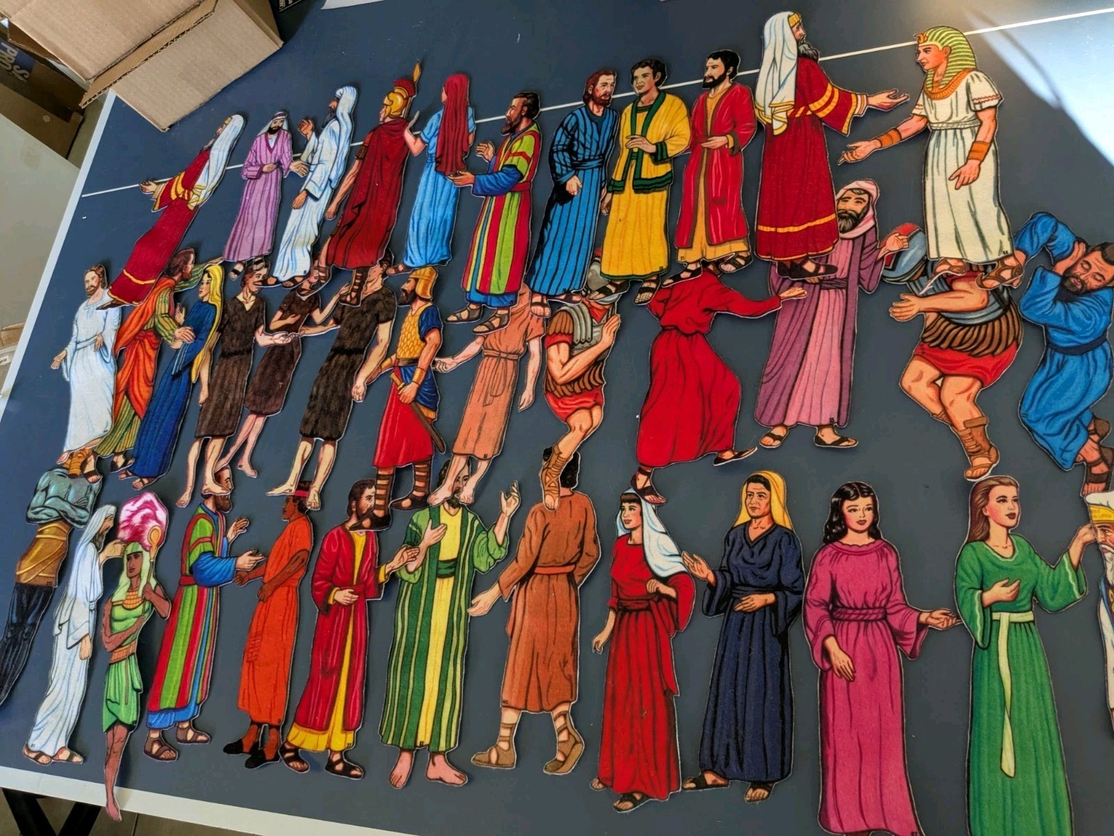 Vintage Huge Lot Of 1017 Pieces Of Felt Flannel Graph Sunday School