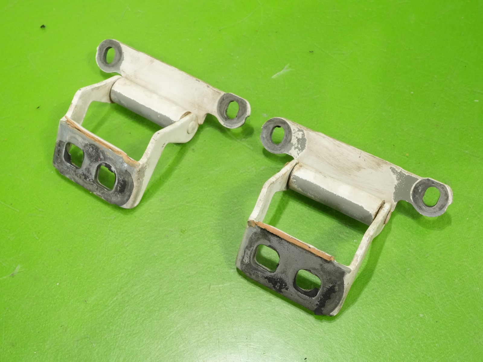 92-95 Civic hatch hatchback OEM rear back tailgate liftgate hinges hangers mount