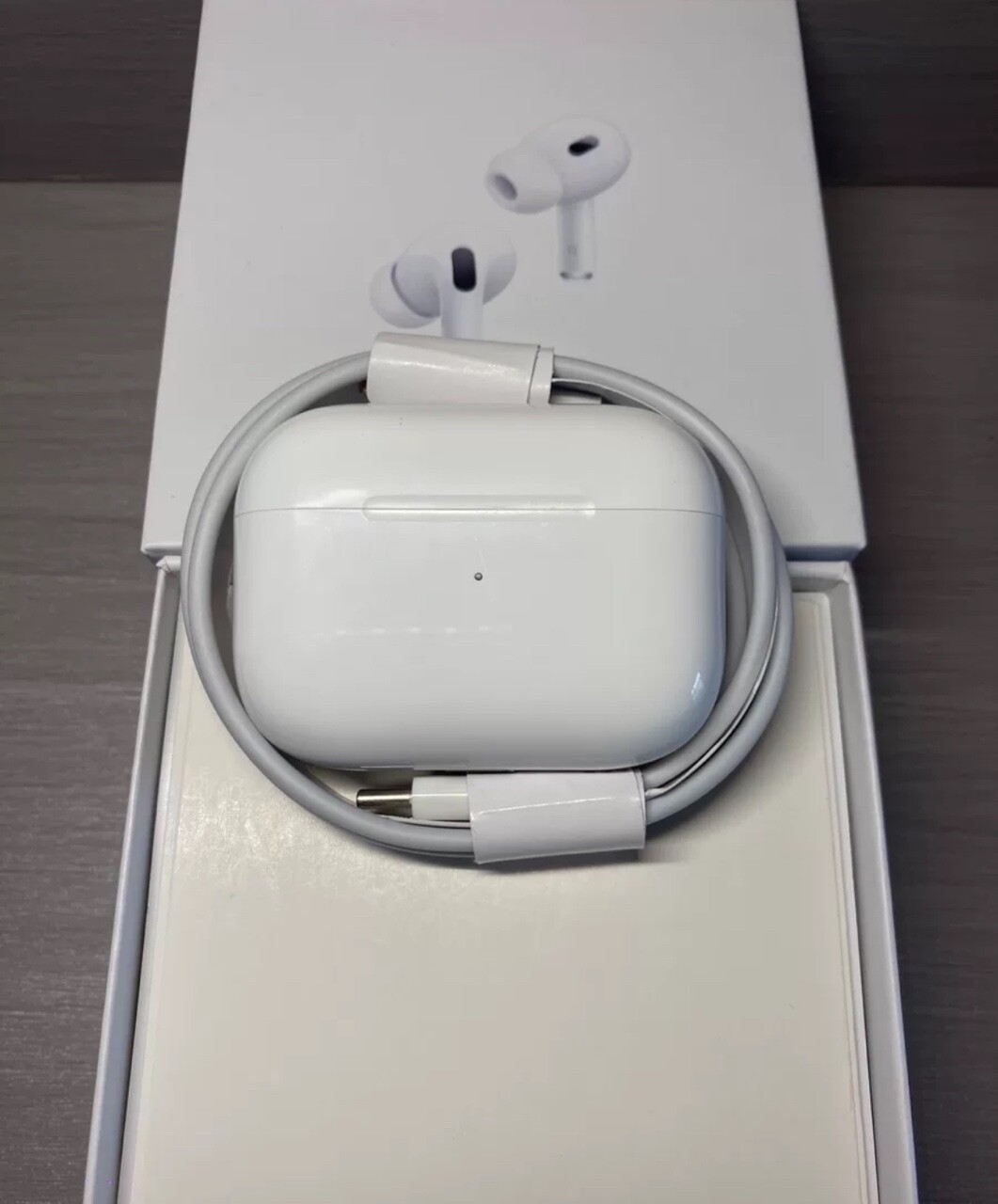 New Seal Apple Pro 2nd Generation Earbuds MagSafe Charging Case Refurbished USA