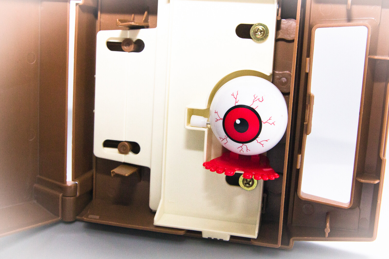 1 Replacement Wind-Up EYE BALL Toy ONLY for Vtg 1980 TOMY Strolling Bowling Game