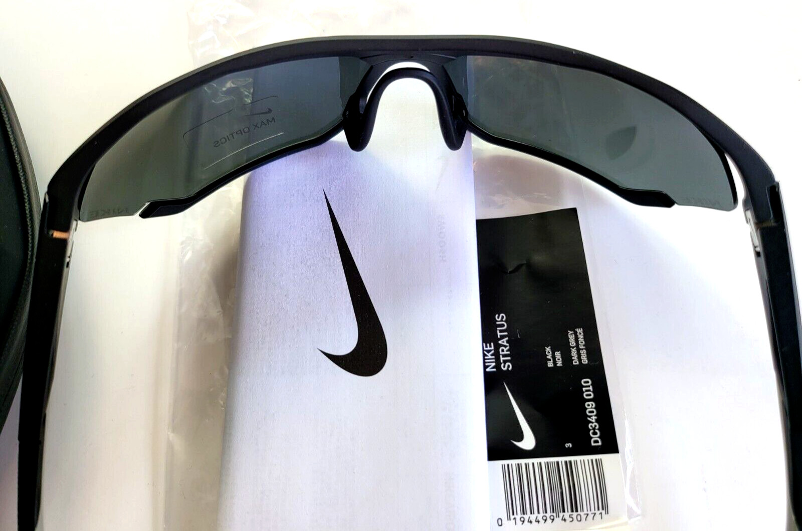 Nike Stratus Men’s Sunglasses Black Grey DC3409 Max Optics Hard Case New w Tag