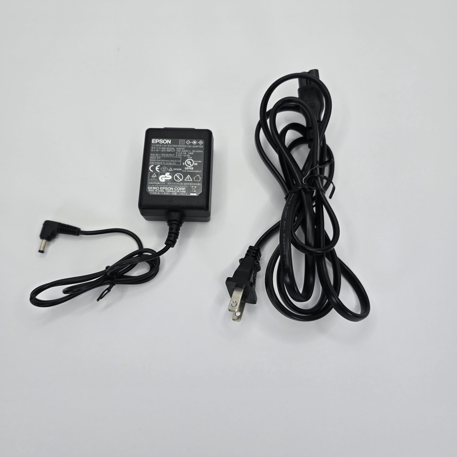 Epson P-3000 Multimedia Storage 4" Display Viewer w/ Charger & Case Tested Works