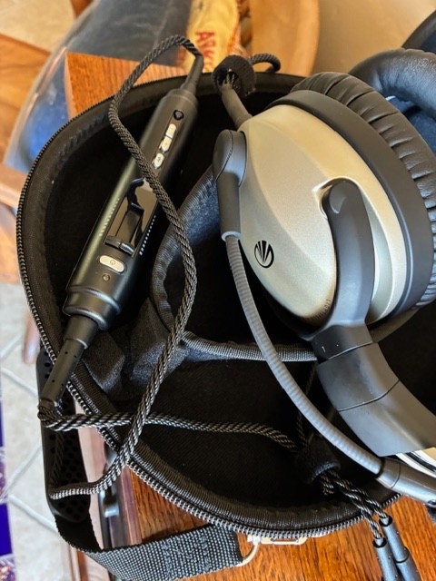 (2) Lightspeed Zulu 3 Aviation Headsets , ANR, Noise-Cancelling dual plug