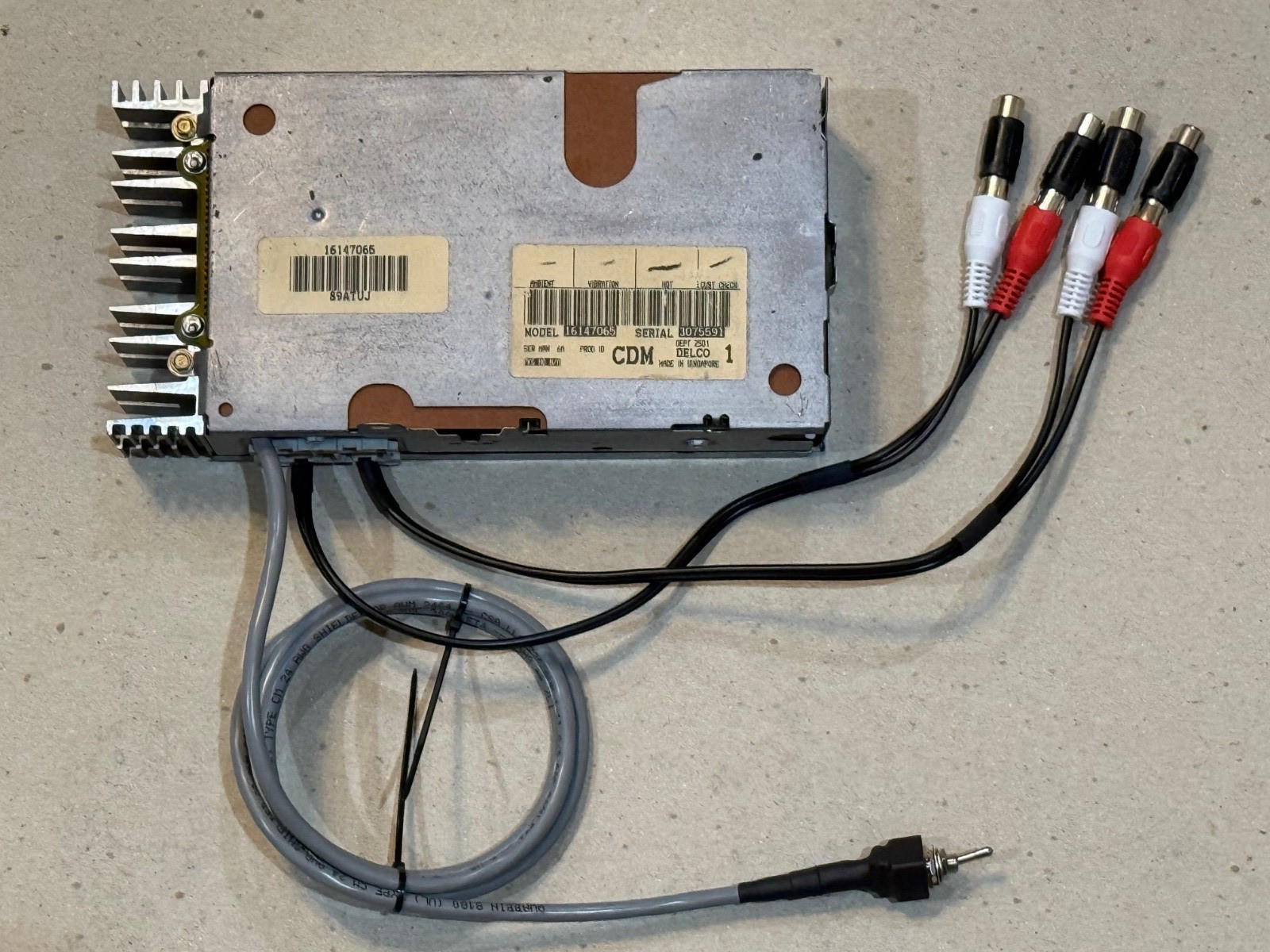 CHEVY-GMC 88-94 TRUCK RADIO-with-EQ RECEIVER BLUETOOTH/RCA AMP OUTS GM DELCO CDM