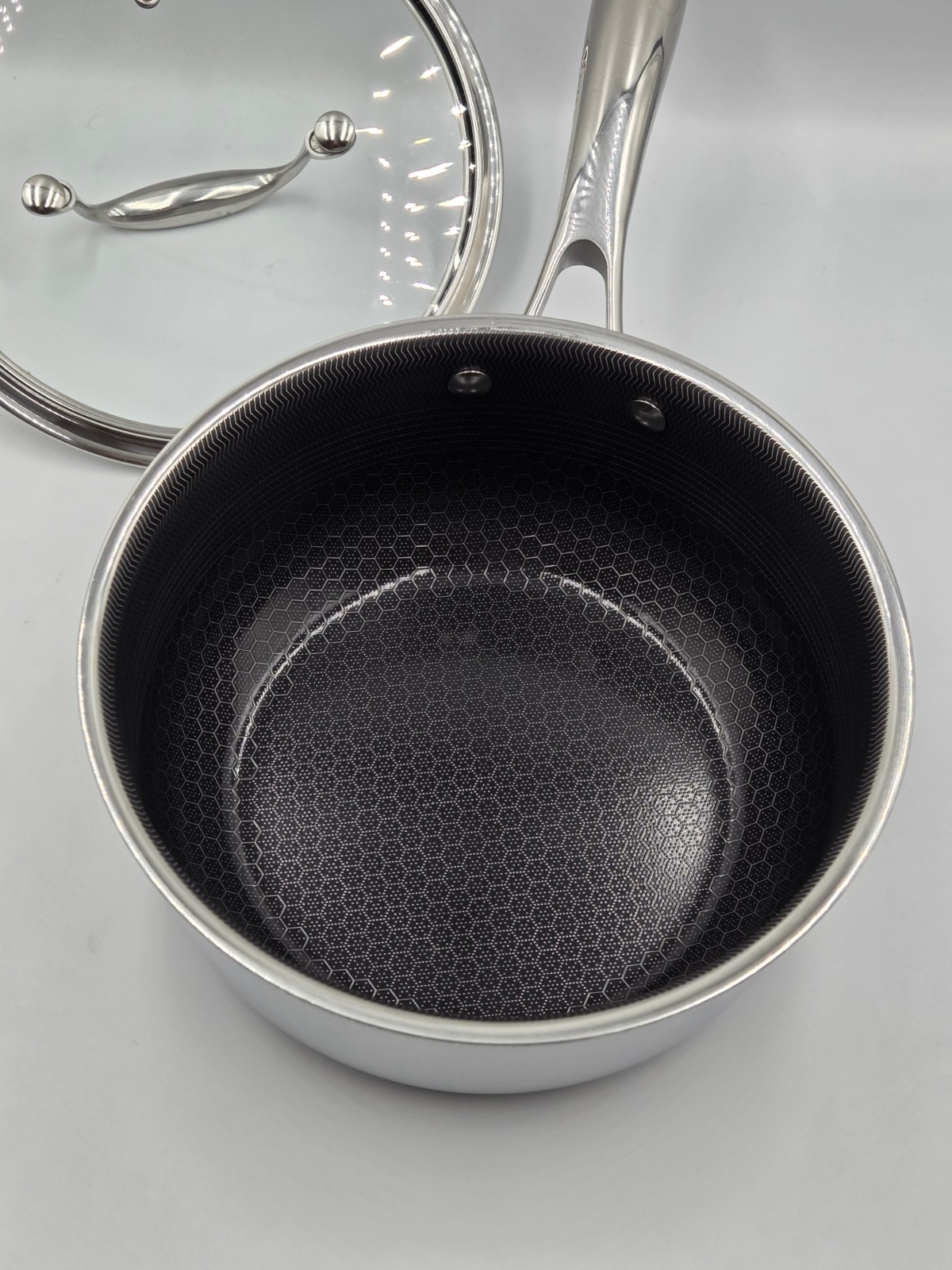 Hexclad Hybrid Non Stick Pot Stainless Steel Saucepan 3-Quart - With Lid