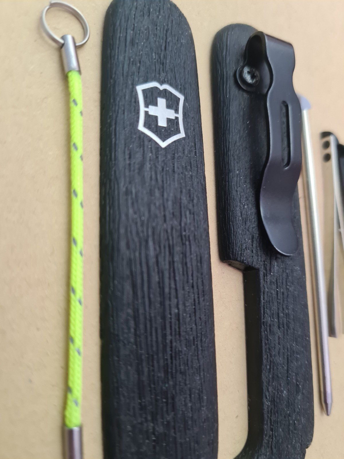 Genuine Modded Deep Grain Victorinox 91mm Scales with clip + Toolset + dangler