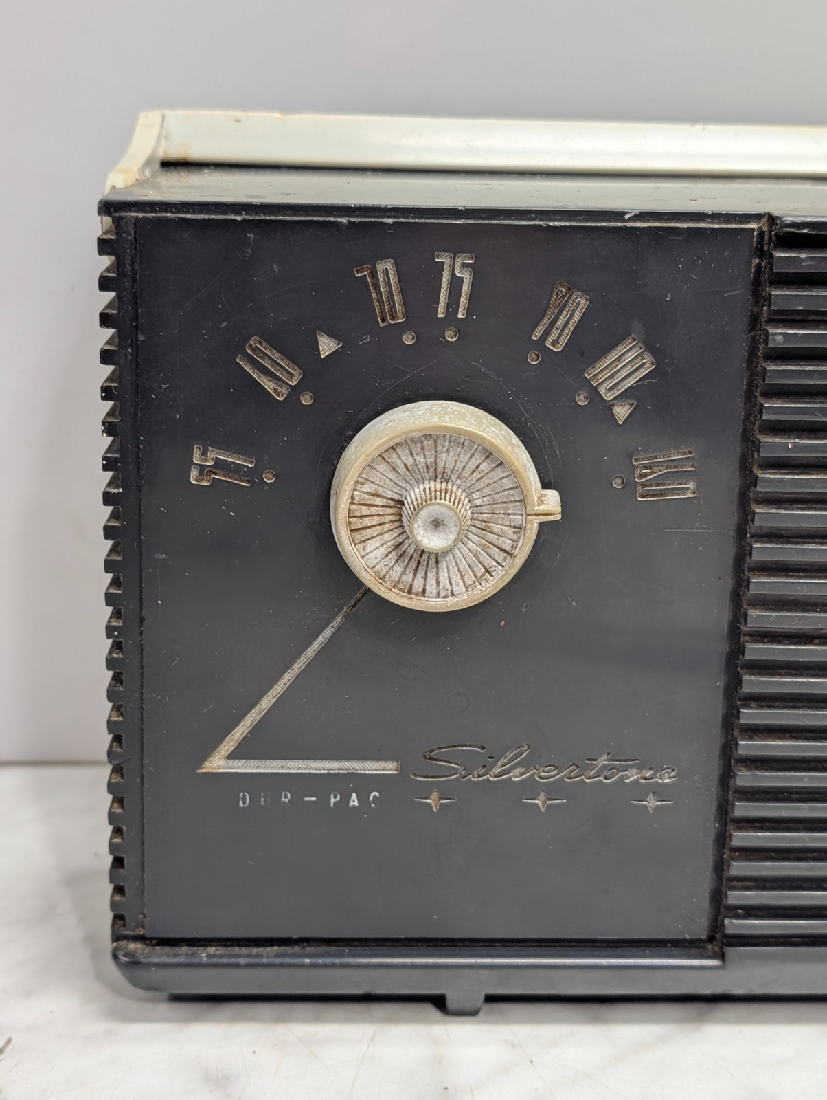 Sears Silvertone Tube Radio Dur-Pac AM Band Portable 7216 AC or Battery Powered