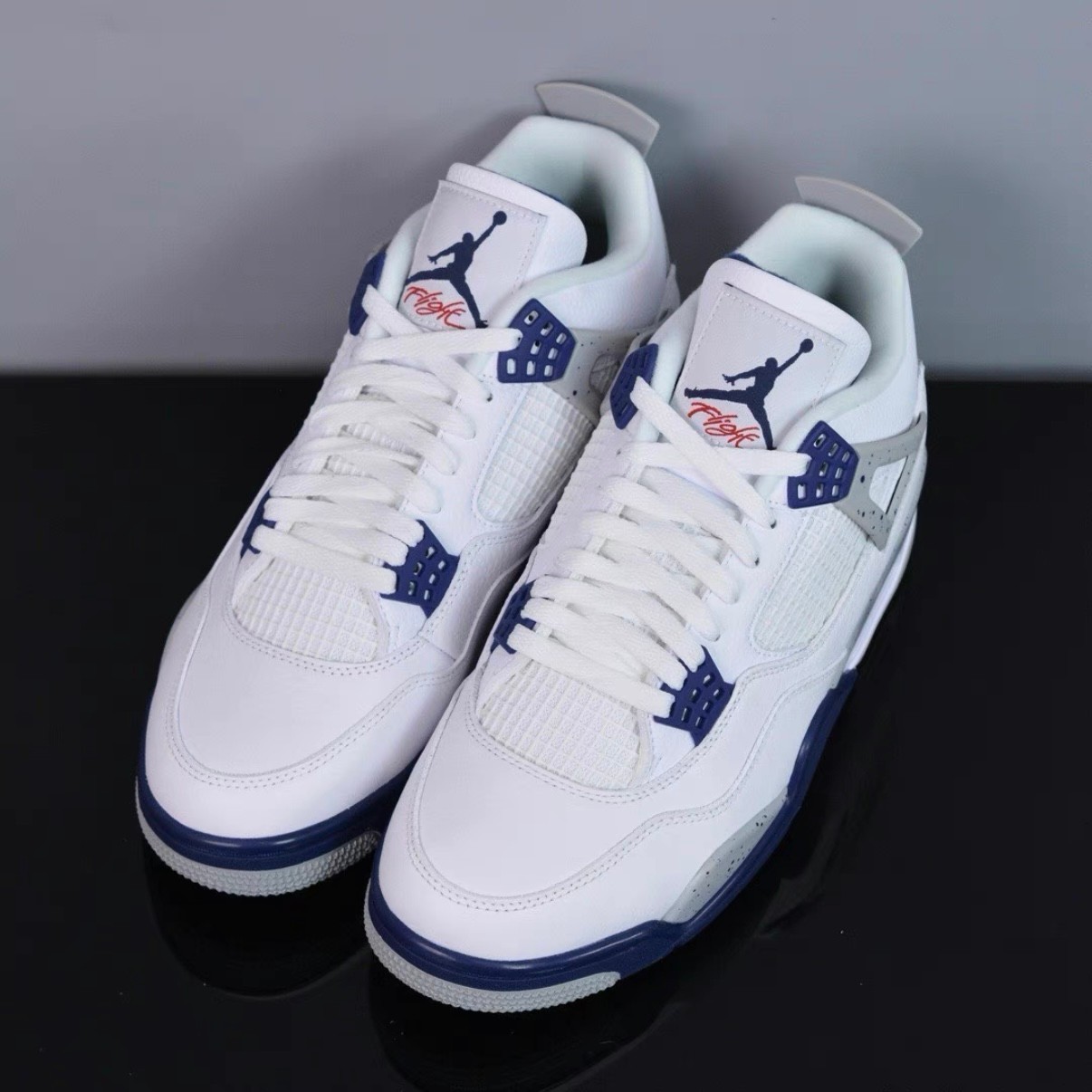 Men's Jordan Air Jordan 4 "Midnight Navy" Retro Mid Top Basketball Shoes