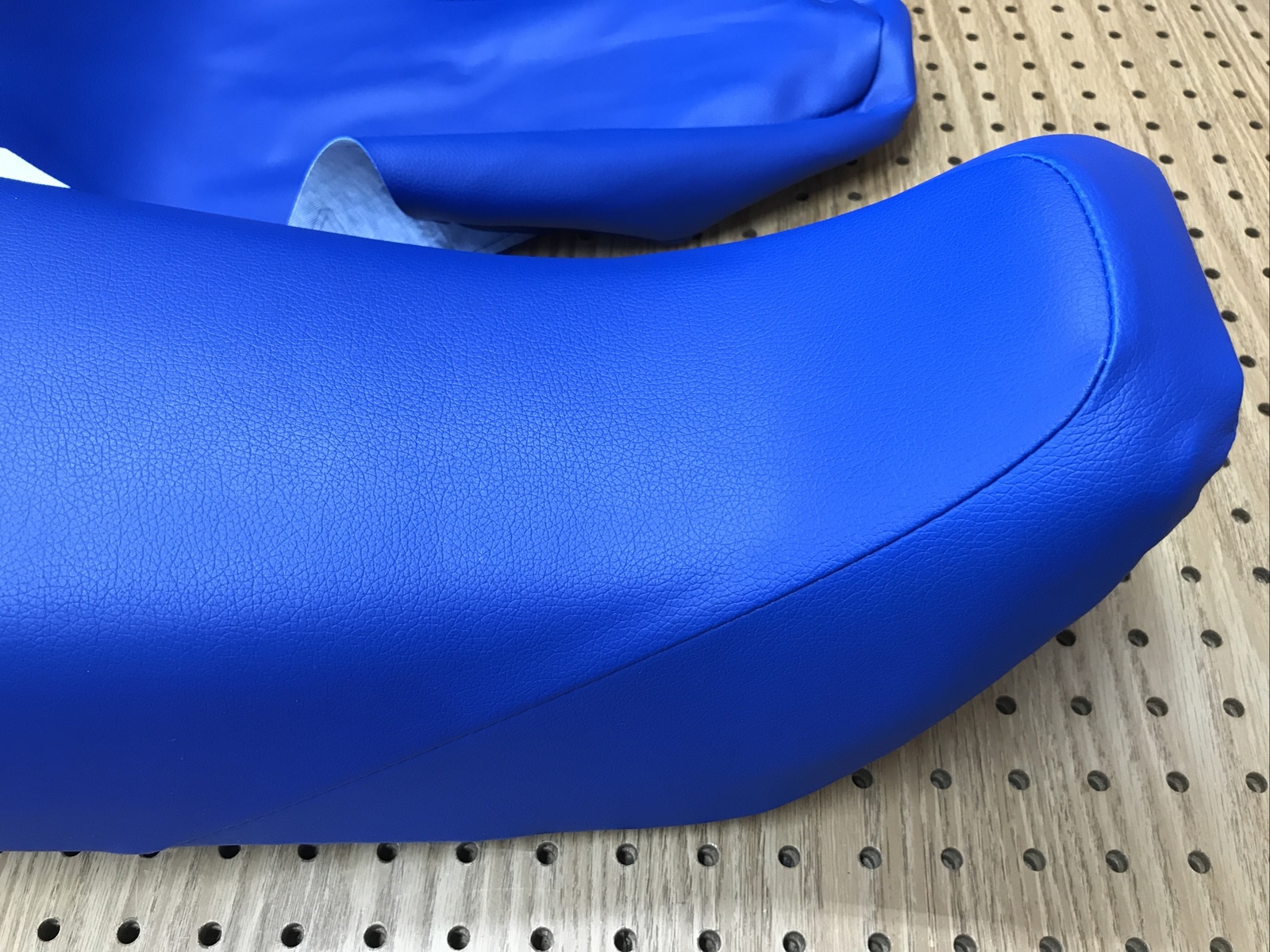 HONDA XR80R XR100R SEAT COVER "blue" 1985 MODEL (H*-177)