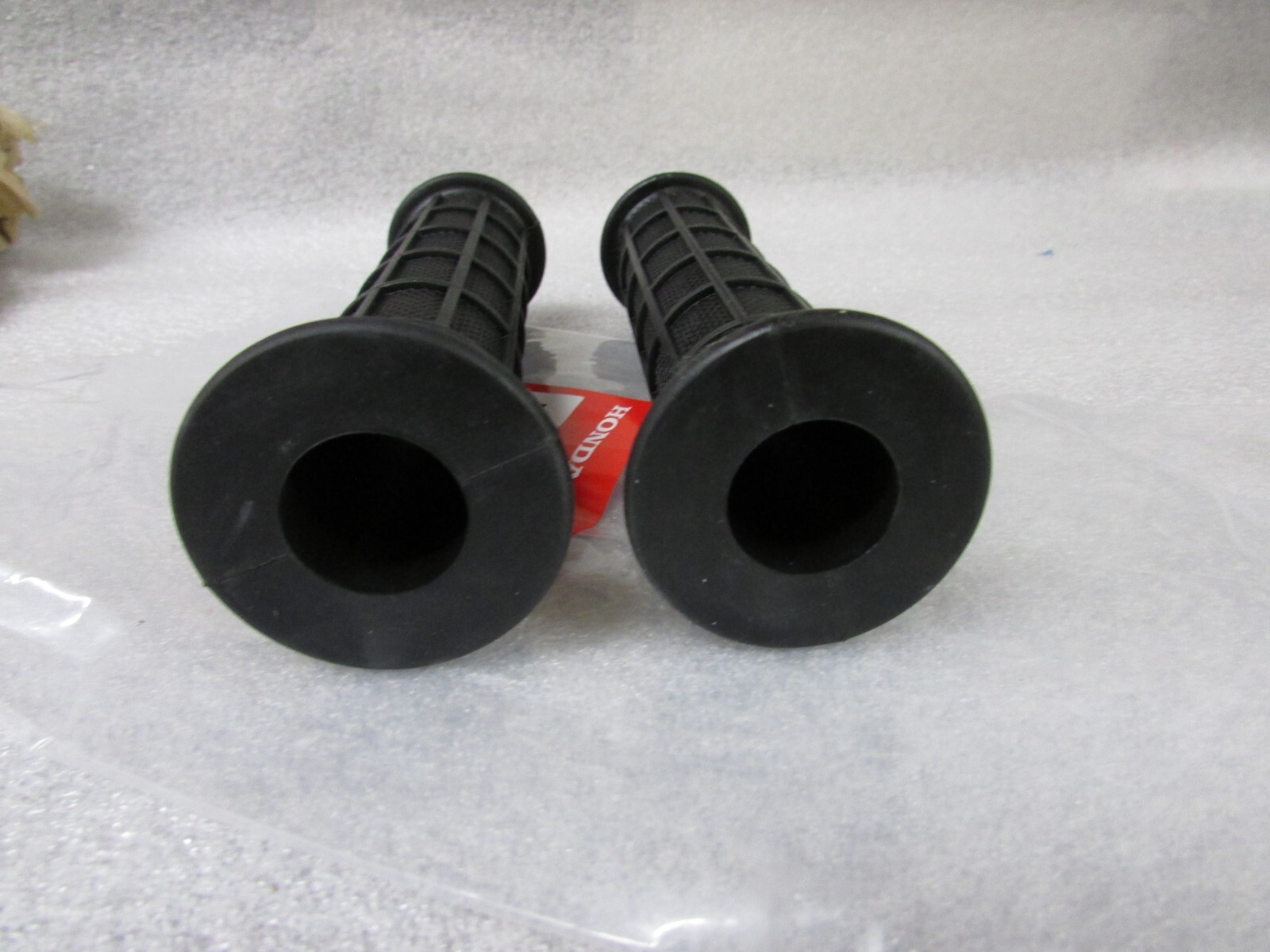 NOS HONDA ATC200 ATC200ES ATC200M ATC200S ATC200X OEM HANDLEBAR GRIPS PR 7/8"