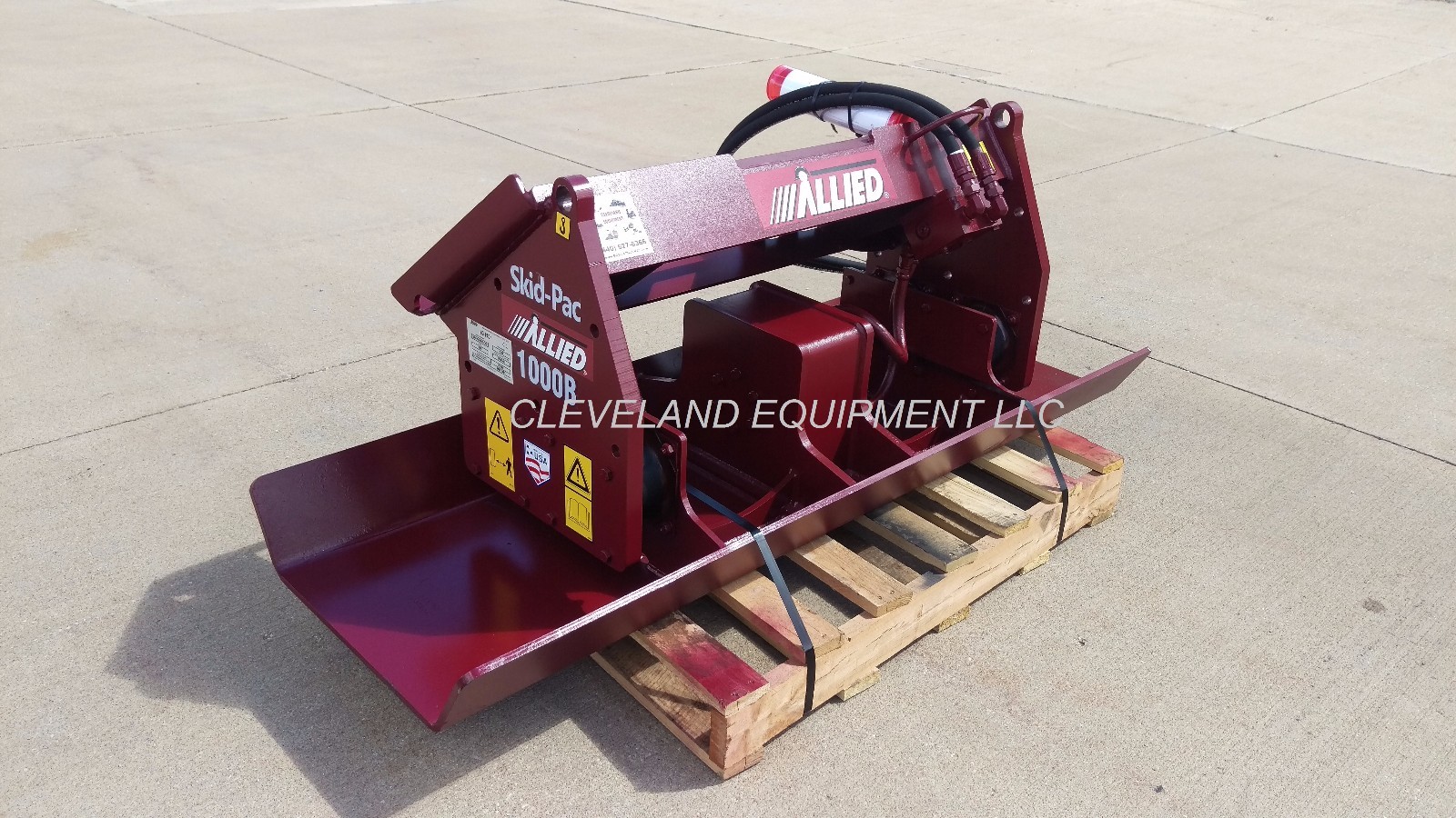 ALLIED SKID-PAC 1000B HYDRAULIC VIBRATORY COMPACTOR ATTACHMENT Skid Steer Roller