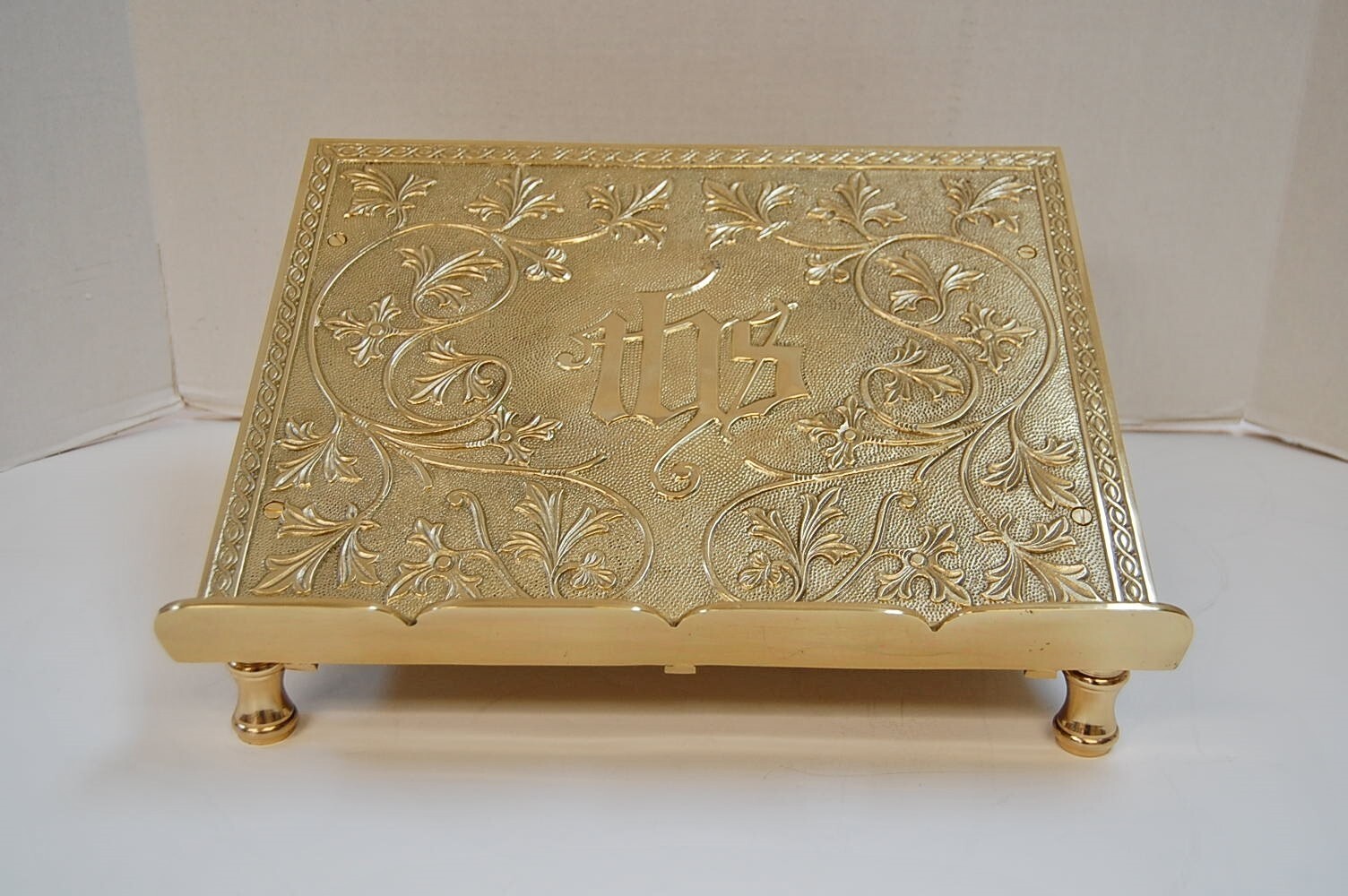 BRASS CHURCH MISSAL / BIBLE / BOOK STAND, SACRAMENTARY # 342