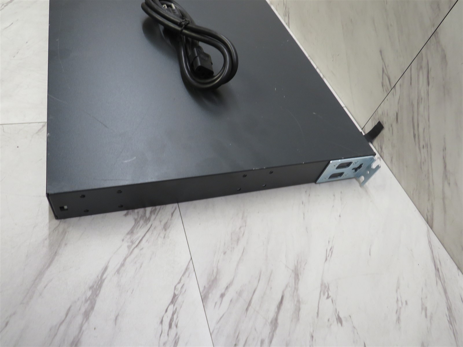 Cisco VG310 24-Port FXS Analog Voice Over IP Gateway w/ Power Cord