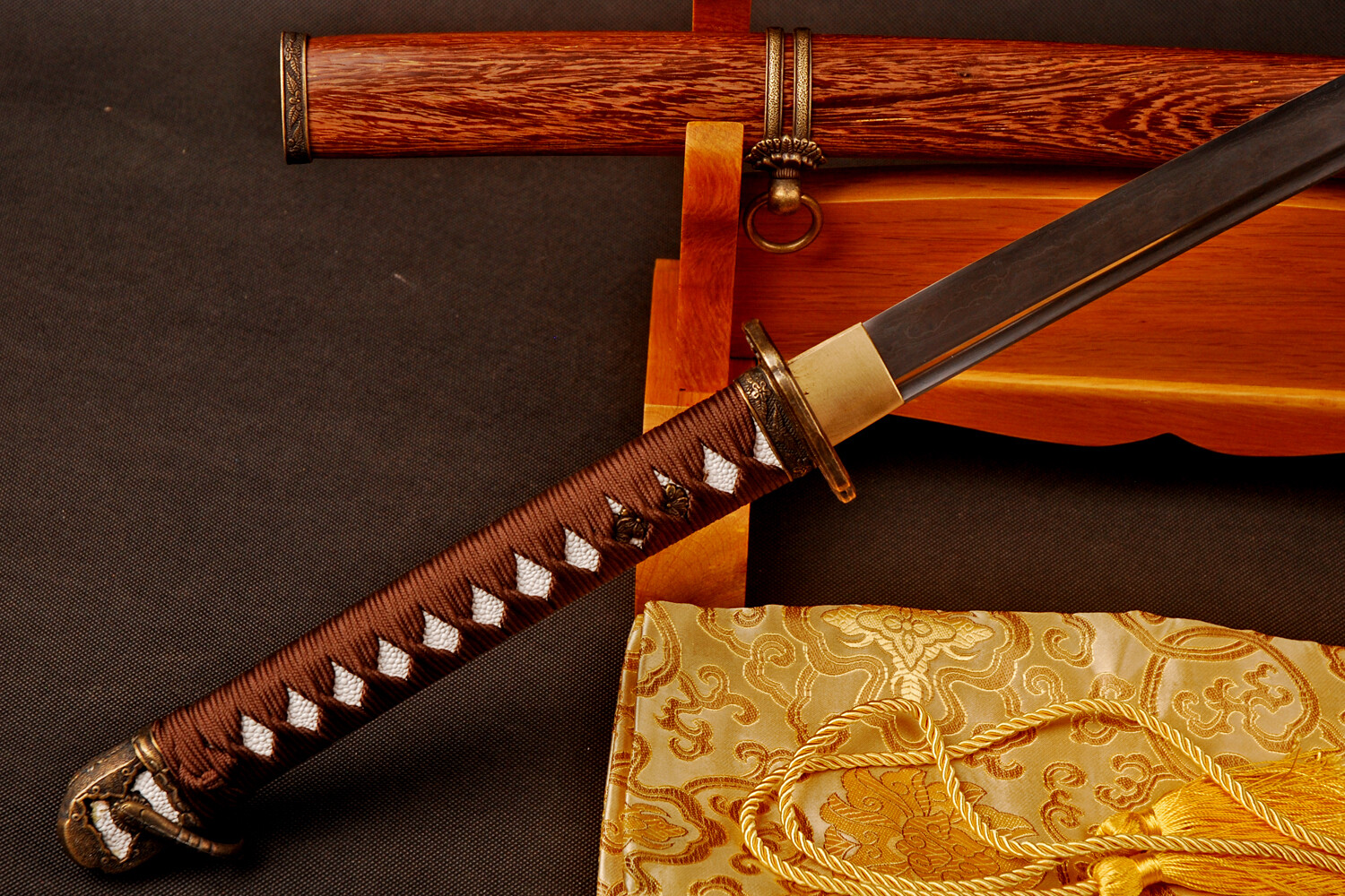 Folded Steel 98 Type Official Military Saber Japanese Gunto Samurai Katana Sword