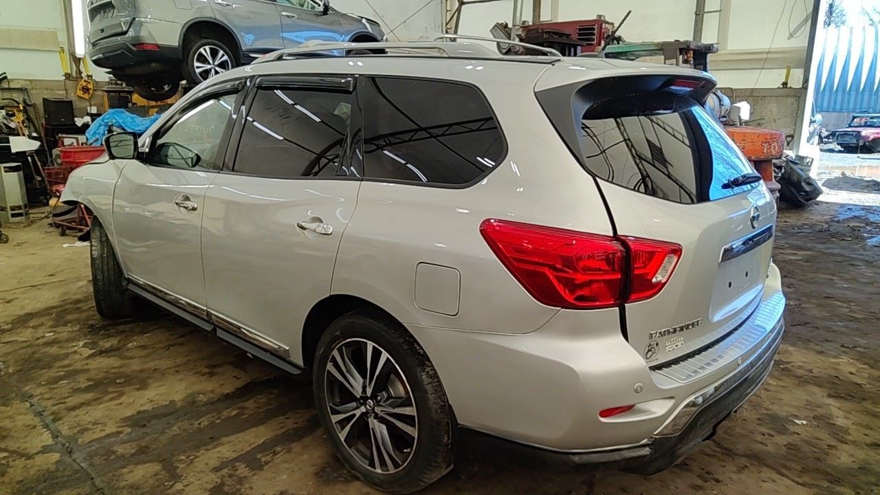 (LOCAL PICKUP ONLY) Roof Glass Front Moveable Fits 13-20 PATHFINDER 7022791