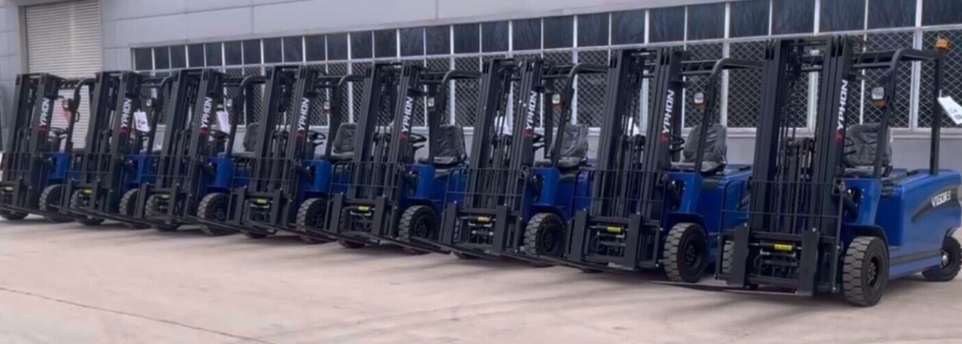 New 2 Ton Rated Capacity TYPHON Electric Forklift Lifter w Side Shift, 3 Stage