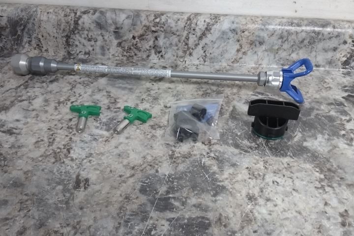 Graco 25R791 20V 5/16 Gal Tank Capacity Cordless Handheld Sprayer