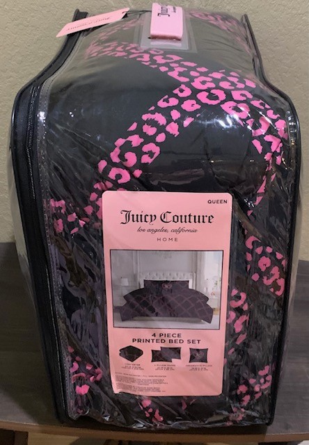 Juicy Couture Black/Hot Pink Leopard Print QUEEN 4pc Set Comforter,Shams,Pillow