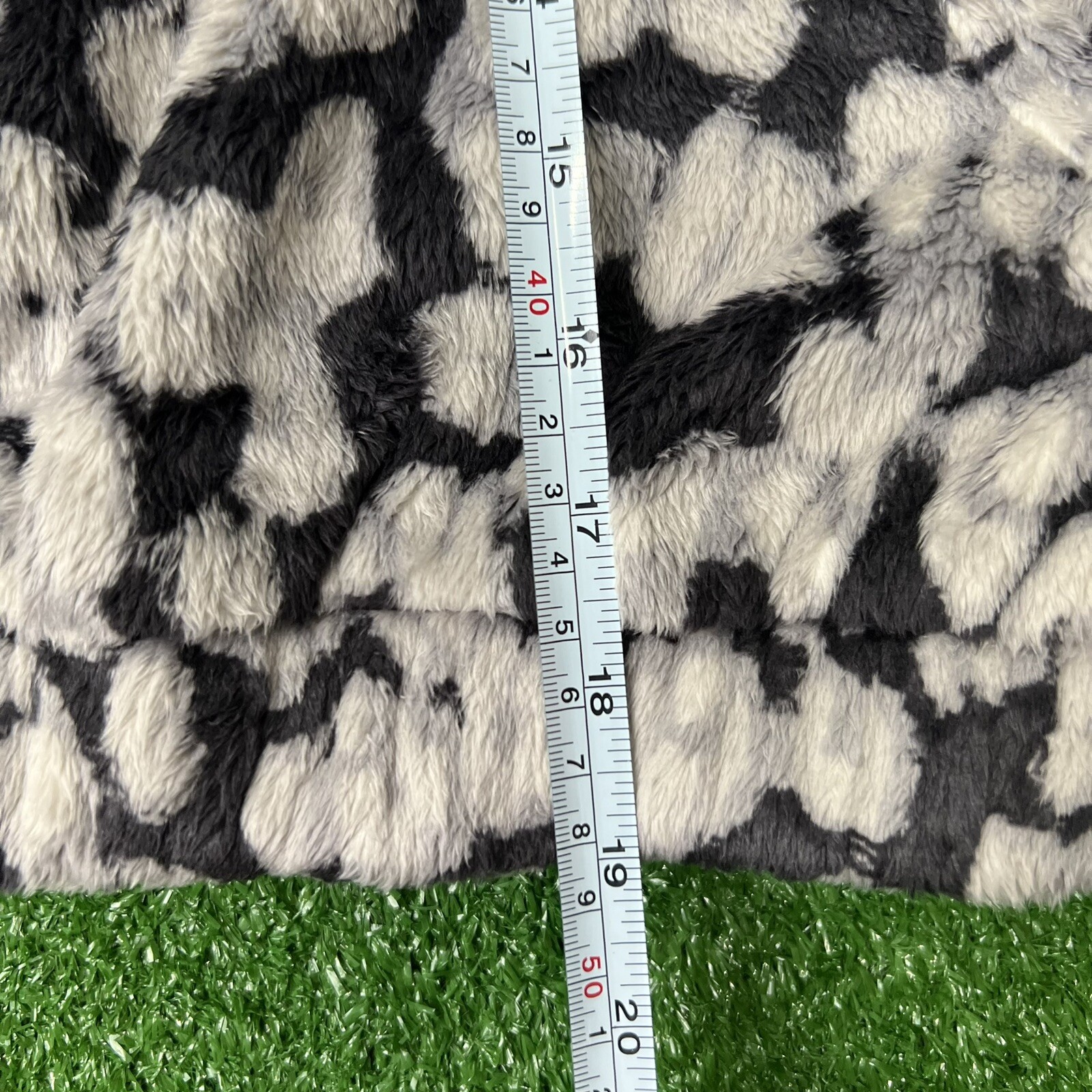 North Face Jacket Sz Large Girls Printed Osolita Leopard Print Full Zip