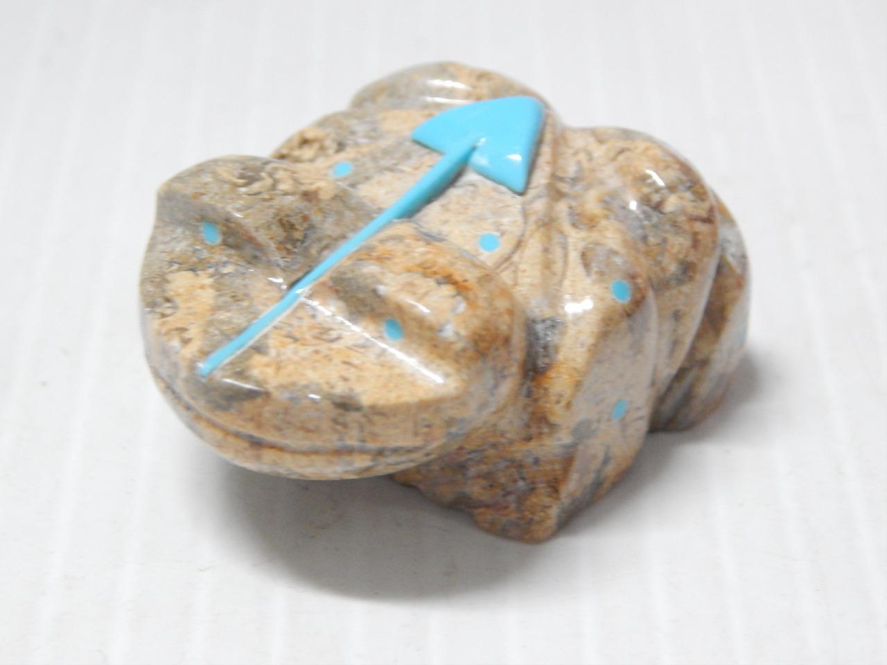 STUNNING VINTAGE ZUNI INDIAN BEAUTIFUL FROG FETISH W/ LOADS OF TURQUOISE INLAY