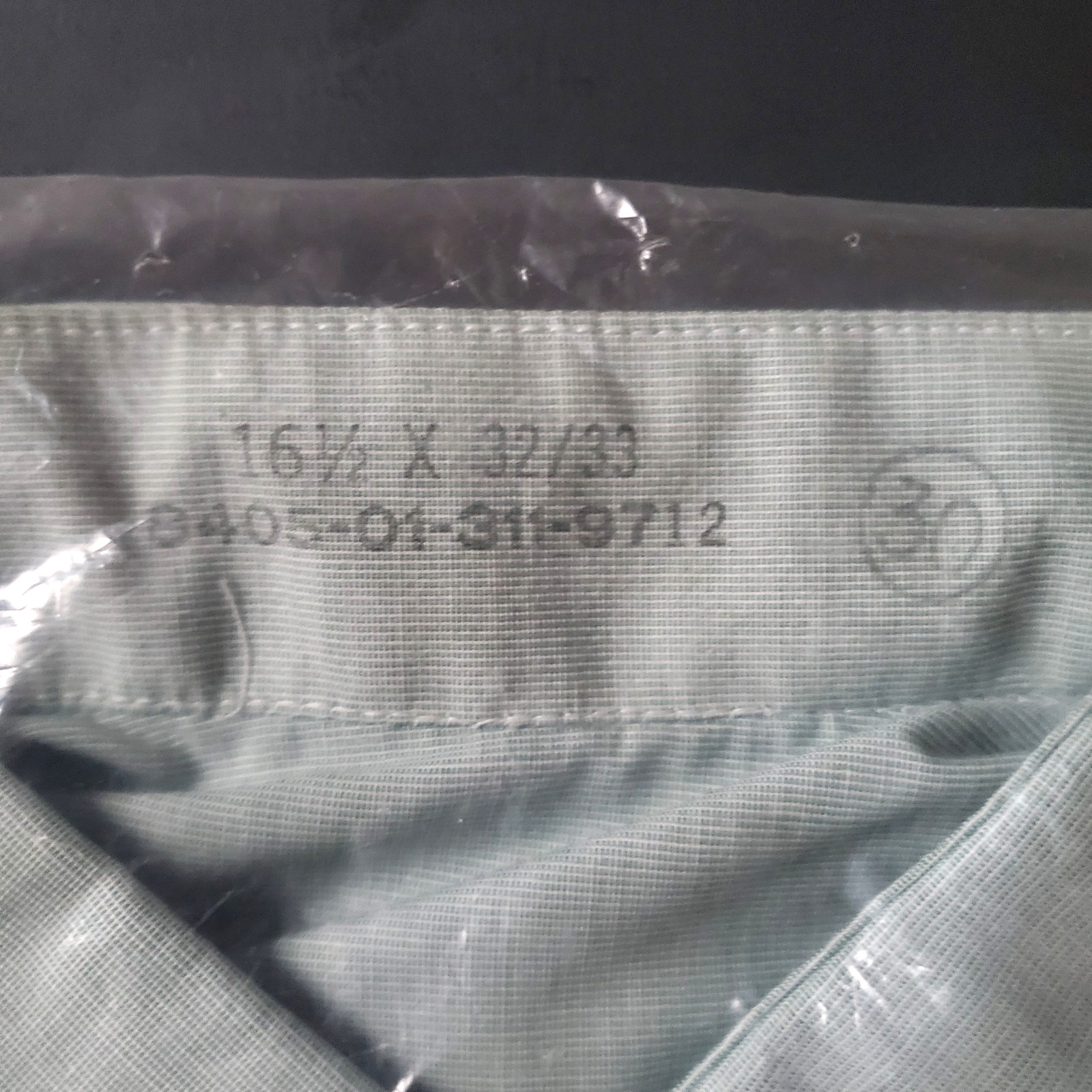 New '93 US Army Military Issue Uniform LS Shirt Epaulets 415-GR Men 16.5 x 32/33