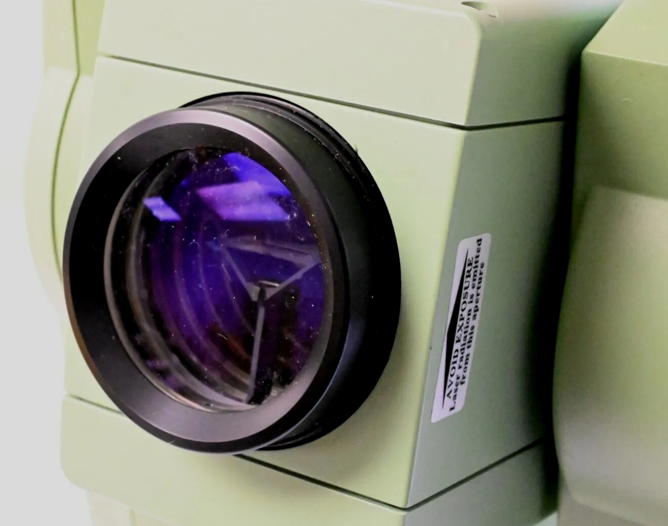 Leica TCR305 GeoSystems Survey Total Station Dual Display AS IS Please Read Desc