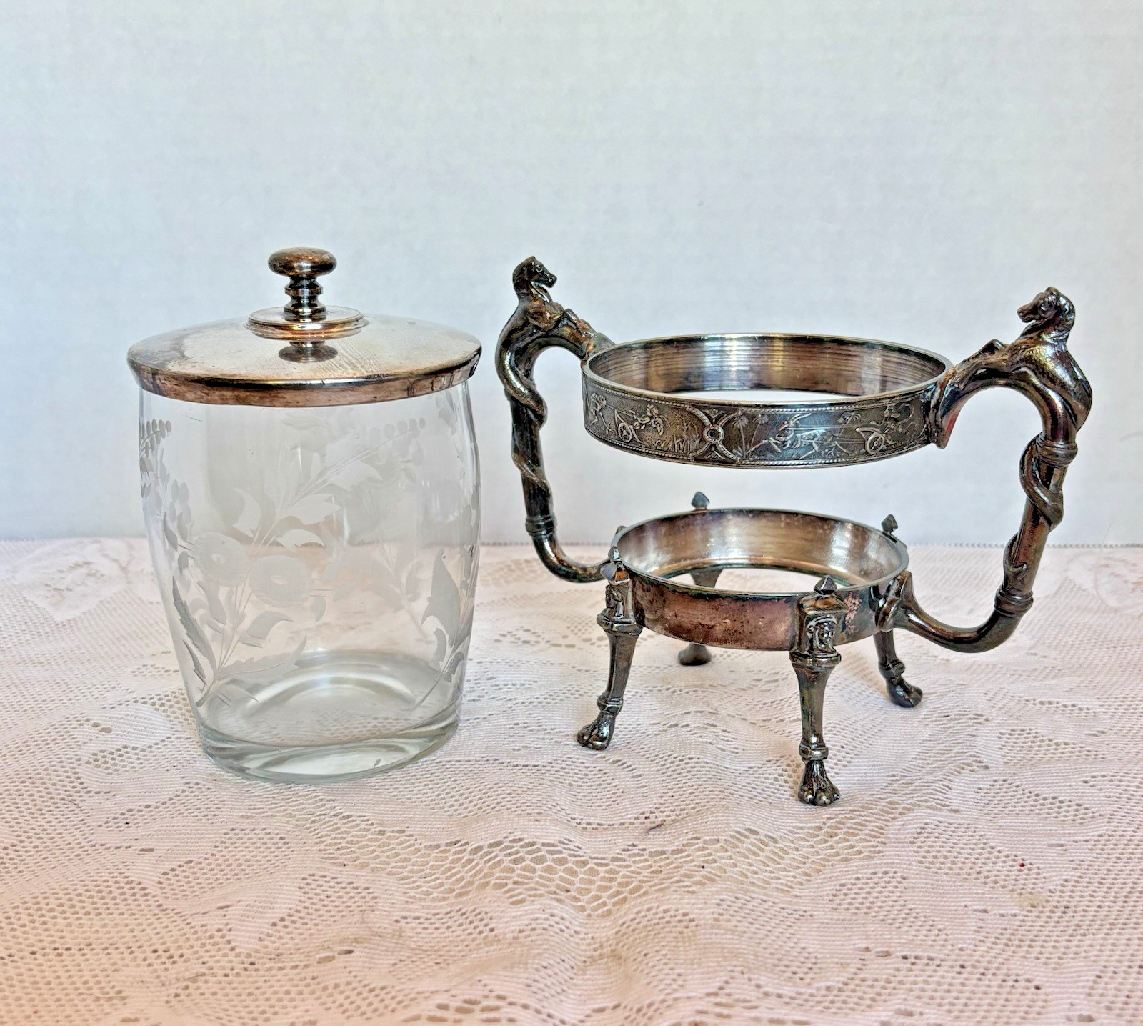 Antique Reed & Barton 980 Victorian Pickle Castor Etched Glass Silverplate