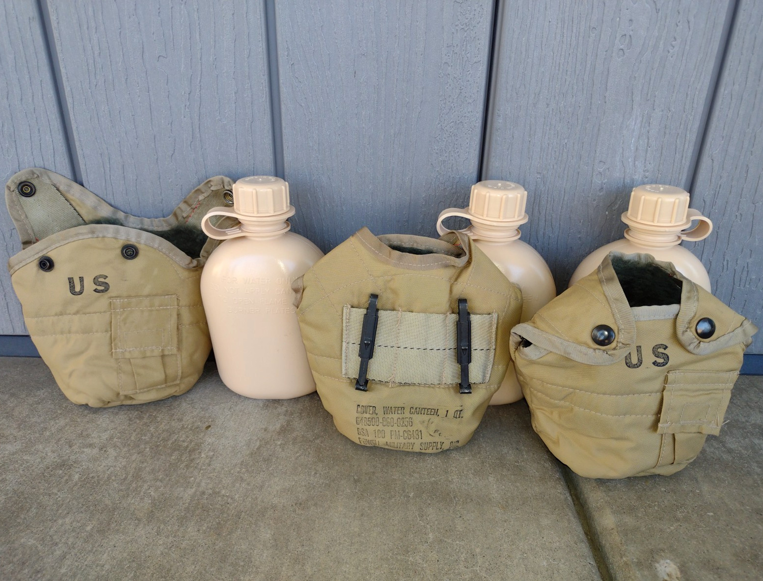 (1) USGI CANTEEN 1QT w/ ALICE CANTEEN COVER DESERT TAN w/ ALICE CLIPS