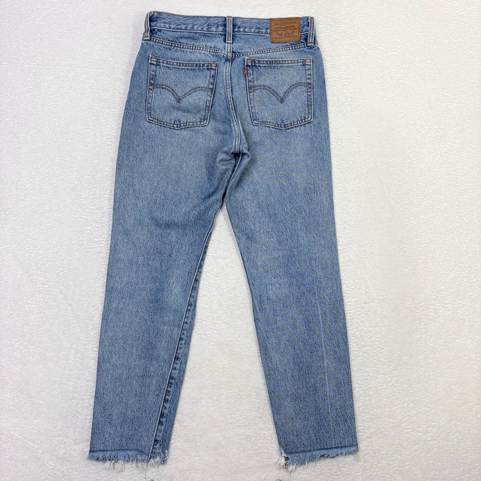 Levis Wedgie Straight Jeans Light Wash Raw Hem Womens 27 High Rise 100% Cotton