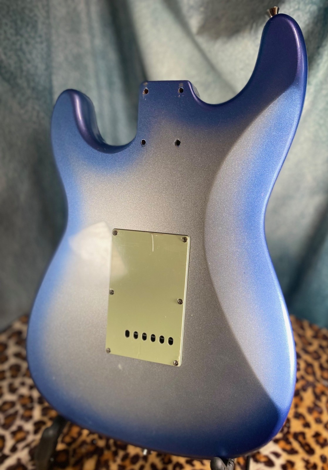 Metalic Skyburst Loaded Stratocaster Alder Fender Replacement Body. +Neck Plate