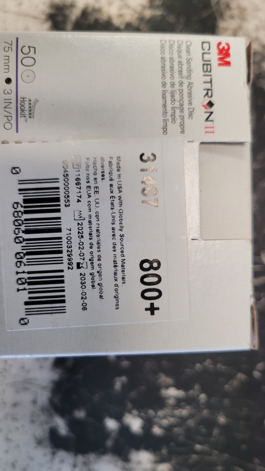 3M™ Cubitron™ II Hookit™ Clean Sanding Abrasive 3" Disc 800+ Grade, 50/Box 31467