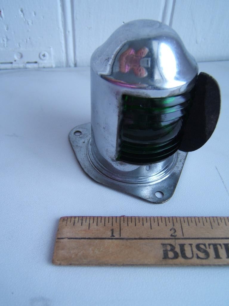 VINTAGE SMALL CHROMED RED & GREEN GLASS BOAT LIGHT NON-WORKING