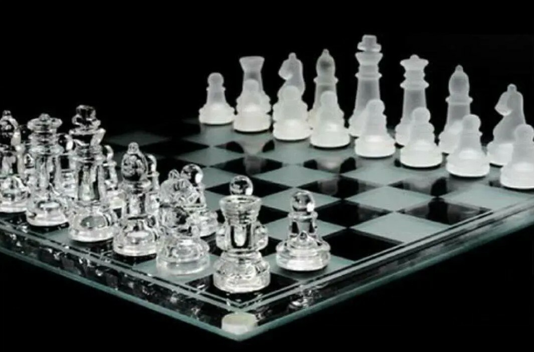 Chess Board Vtg 14 x 14 Glass w/ Glass & Frosted Playing Pieces Complete w/ Box