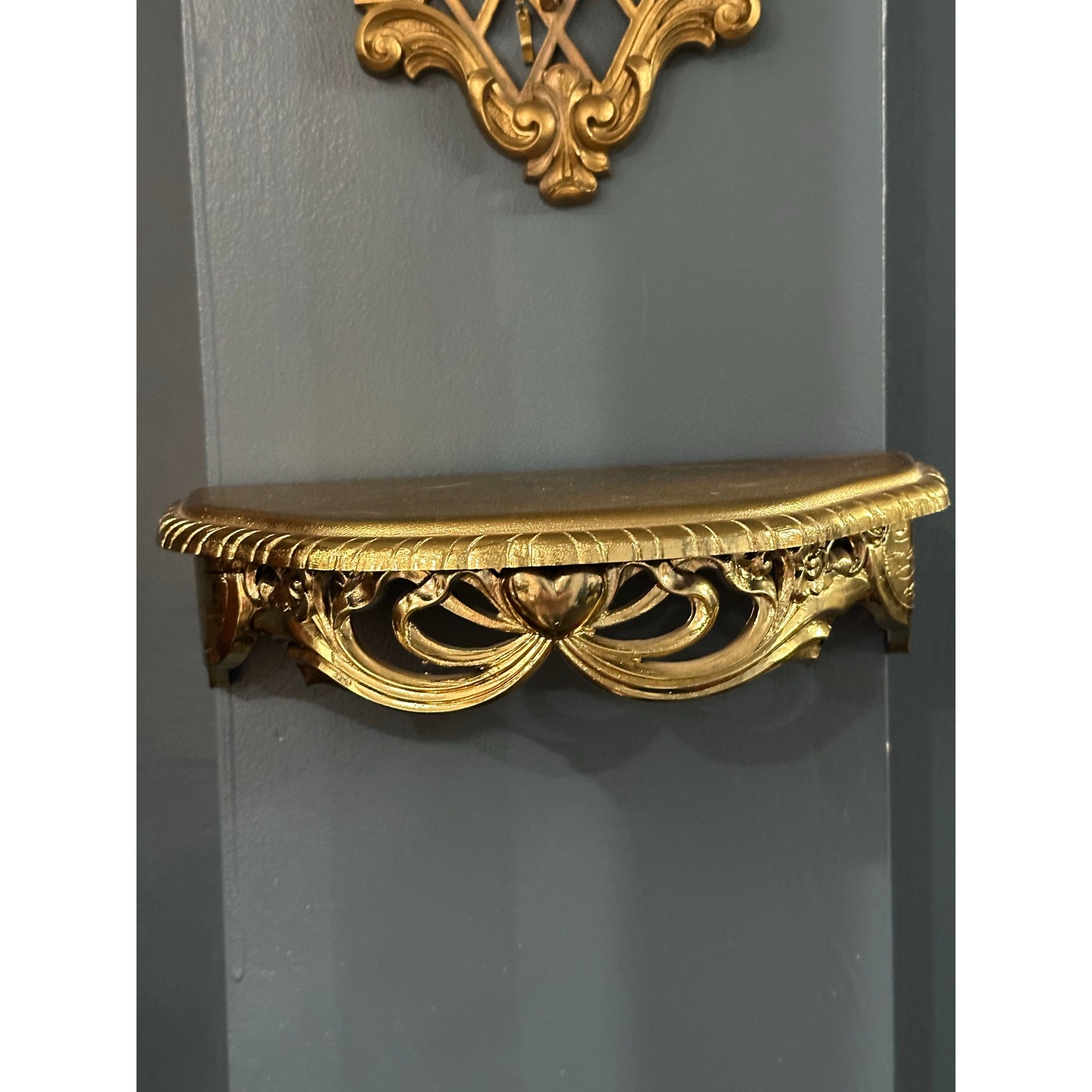 Vintage Gold Gild Ornate Wall Shelf Syroco Hollywood Regency Baroque Style Heart
