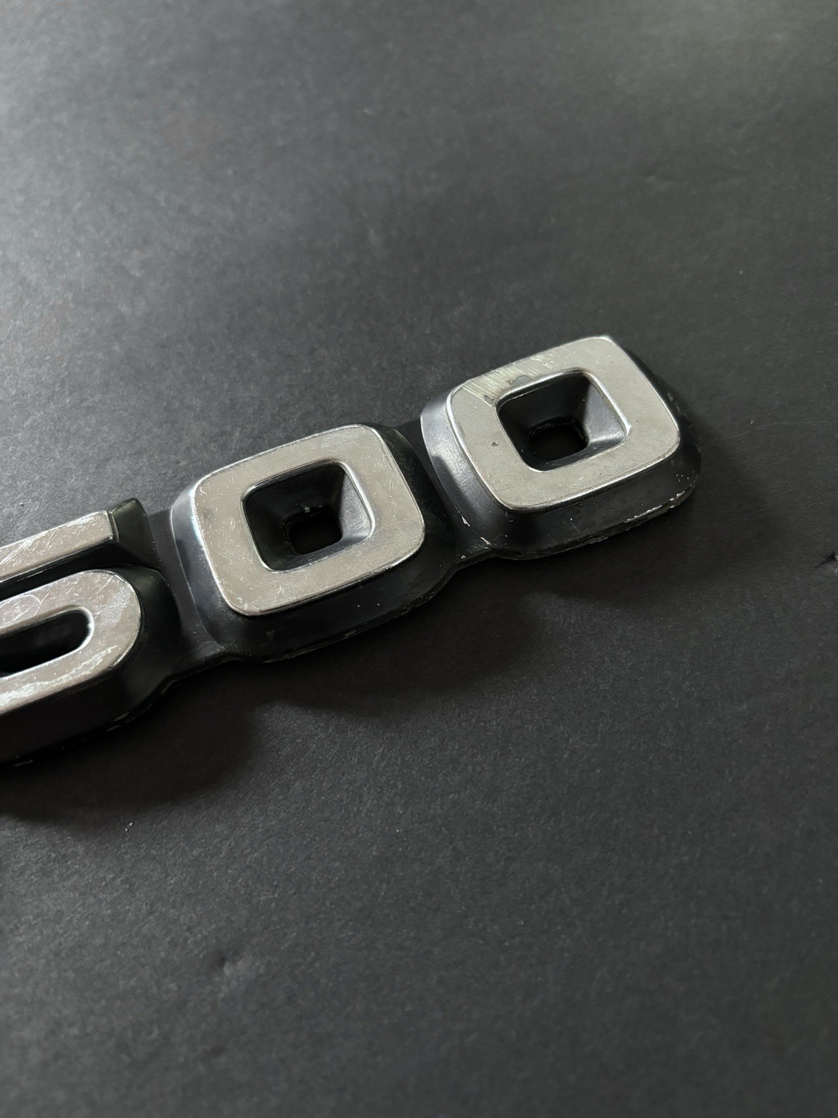 97-02 Dodge Ram 1500 Emblem 85501C Logo 5DV60PR4 Nameplate 55295310 Decal Badge