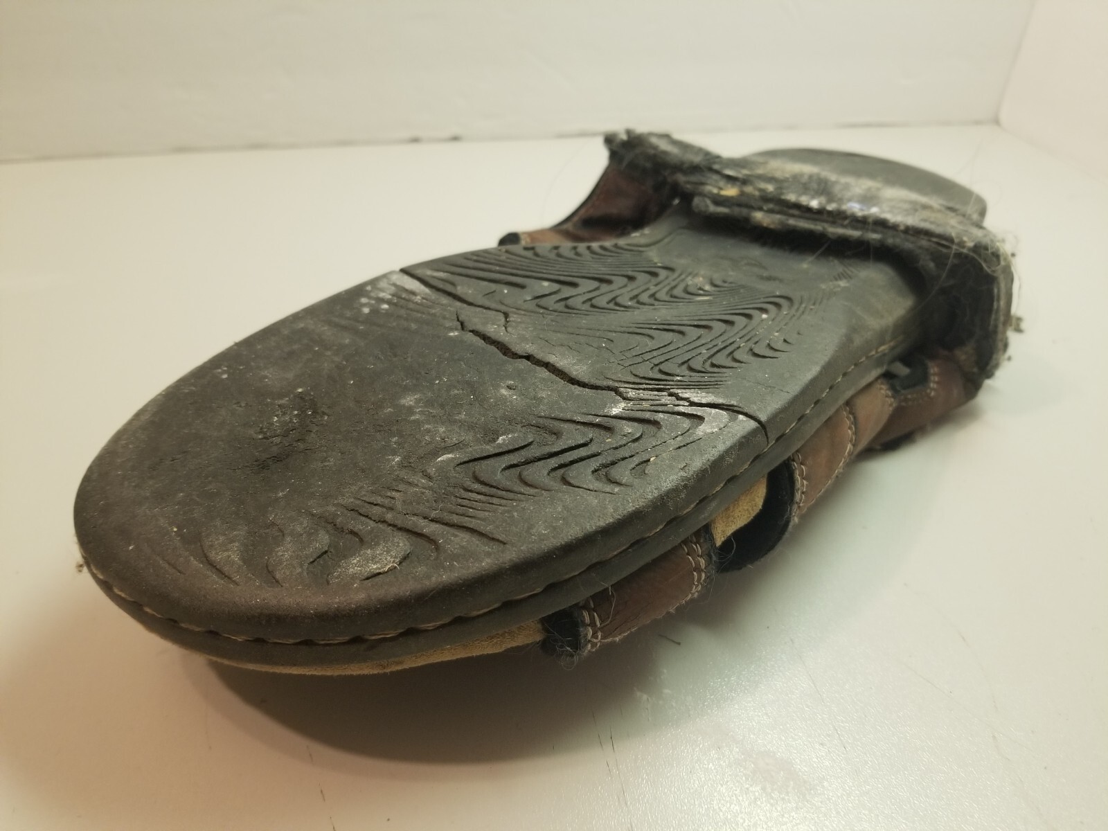 Men's REALLY Used Dockers Sandals 10w or 10 half READ Jesus Men Shoes Shoe