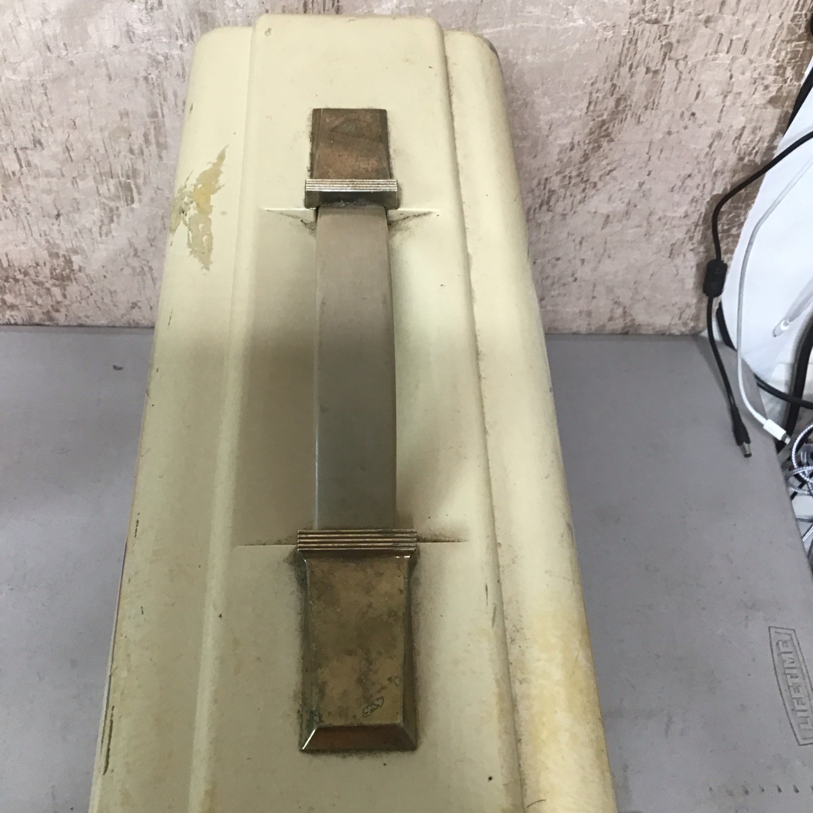 Vintage Singer 404A Sewing Machine With Case