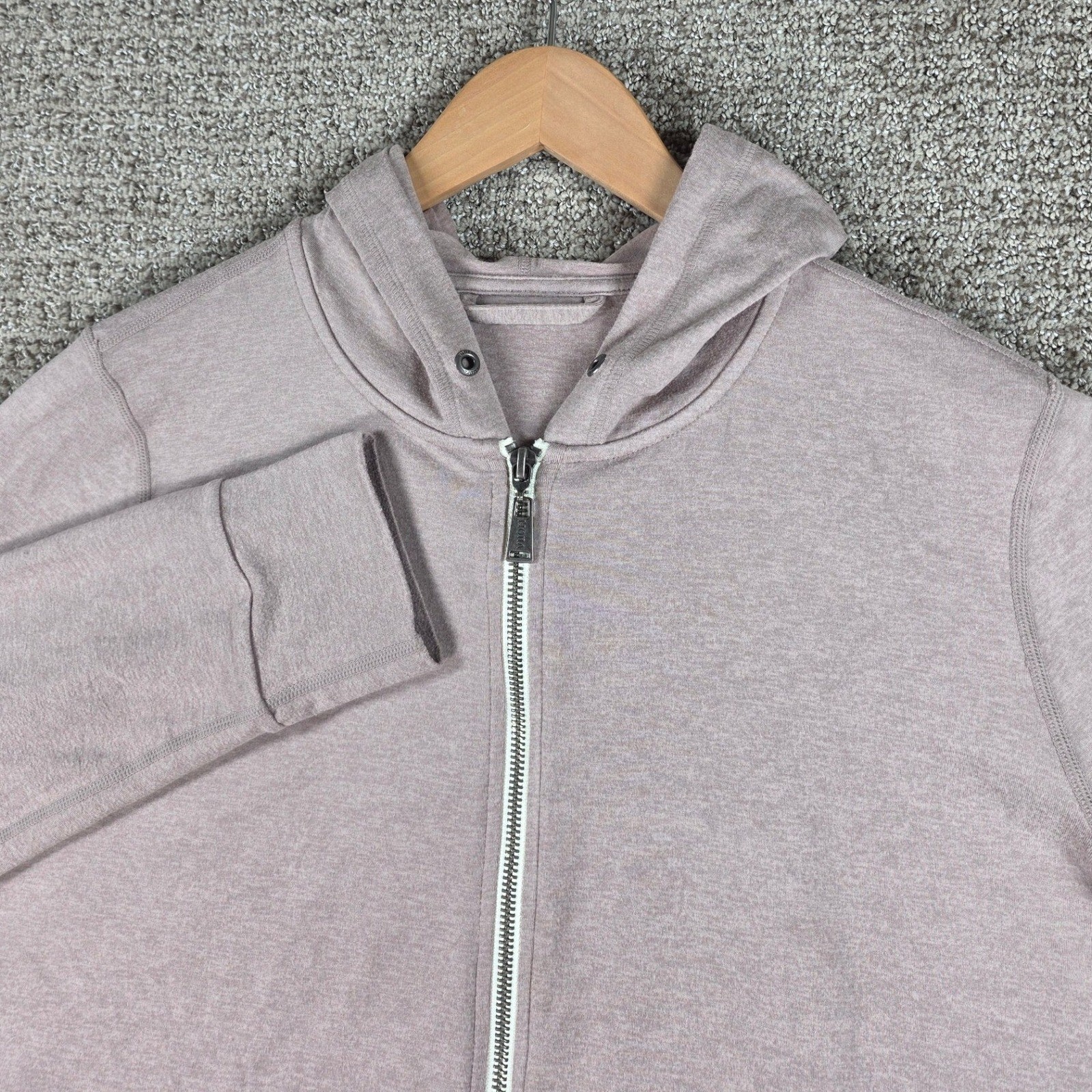 Vuori Halo Performance Hoodie 2.0 Womens Pink Full Zip Sweatshirt Size Medium