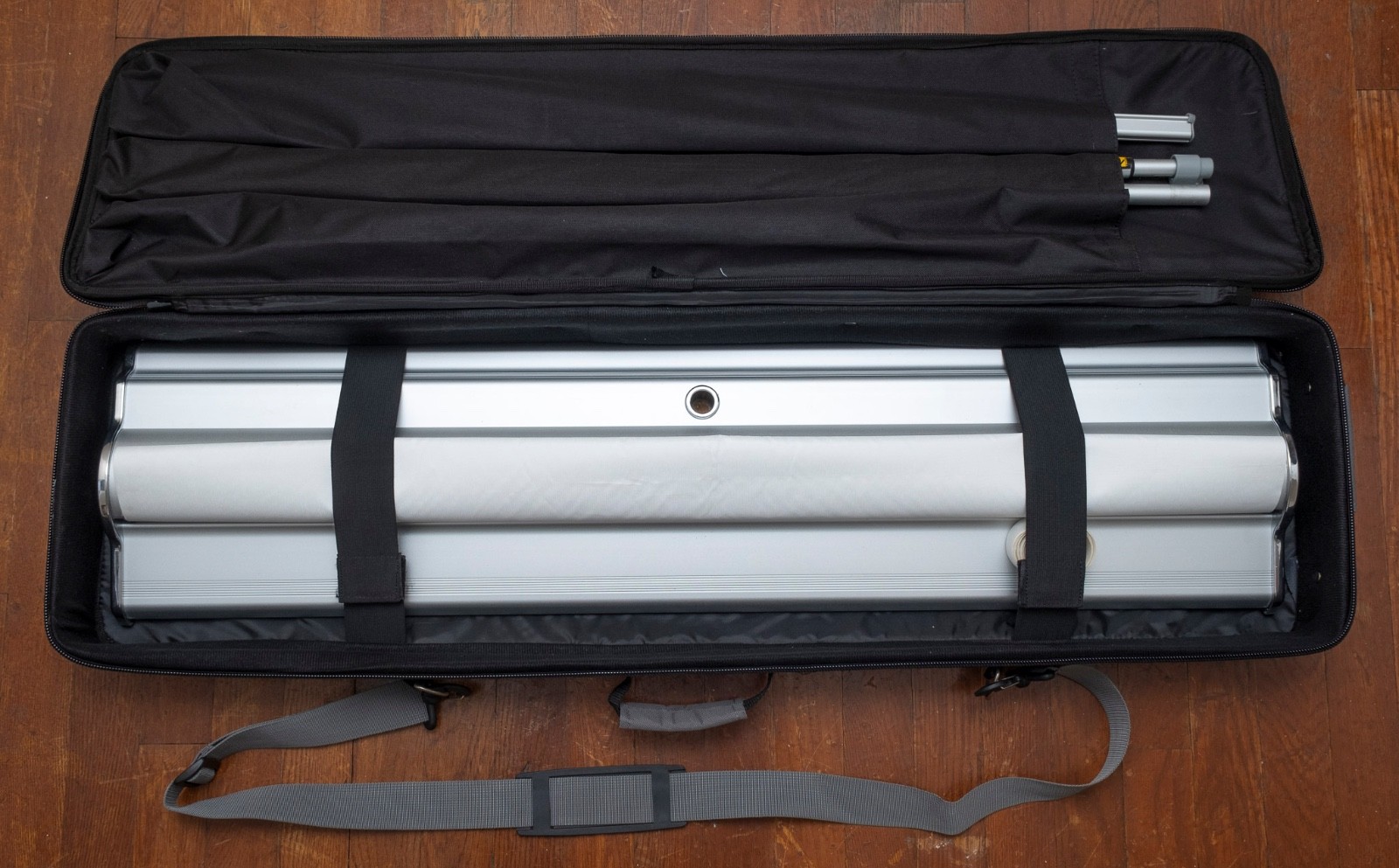 Silver Step 36” Retractable Banner Stand – Trade Show, Event & Pop-Up Display