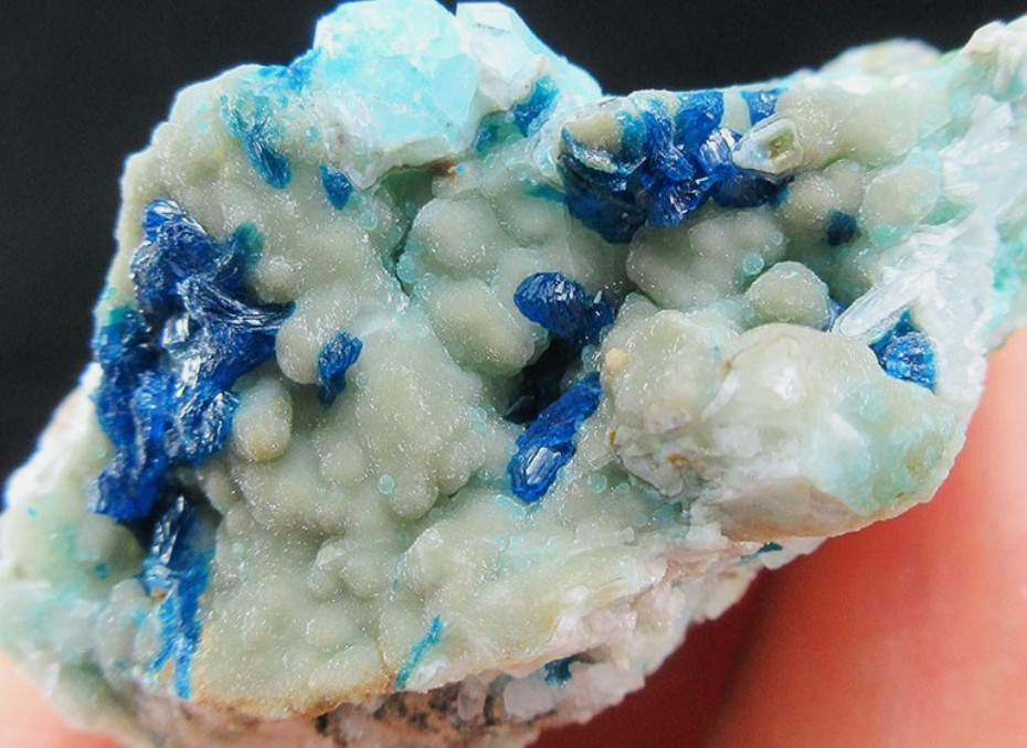 Rare Blue Veszelyite and Hemimorphite with Quartz Crystal and Galena Yunnan