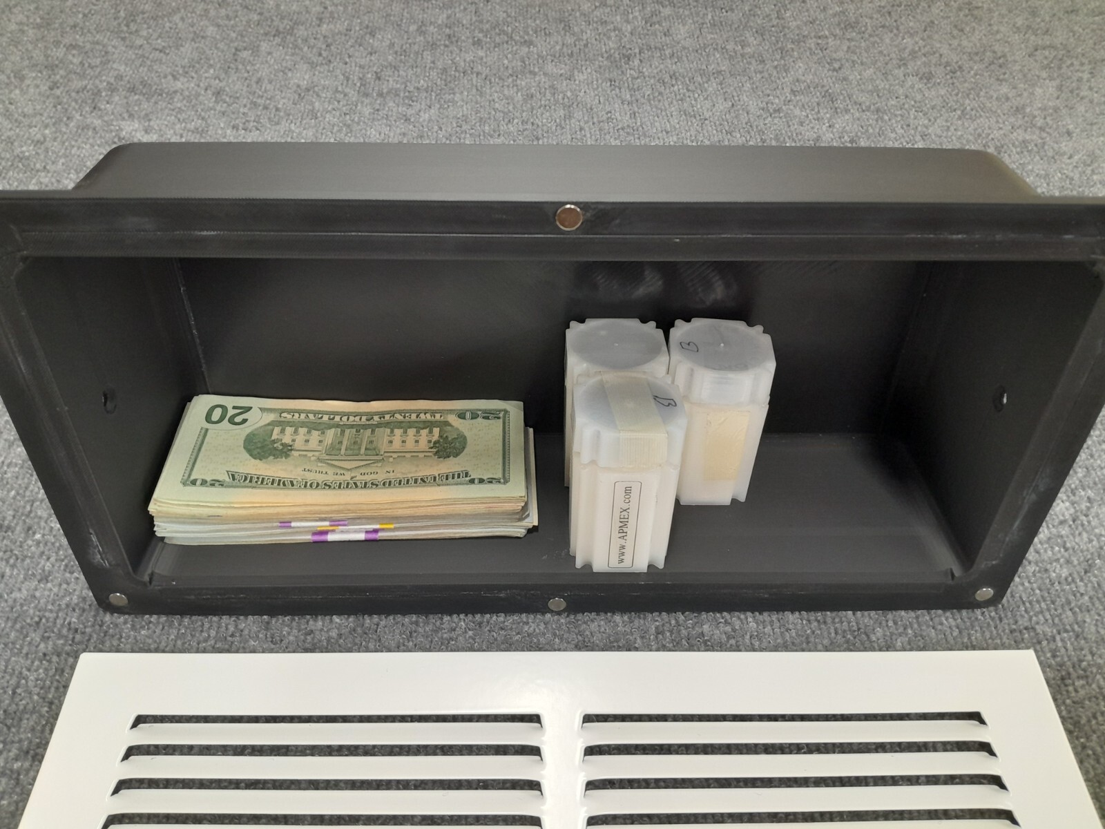 Hidden Wall Safe Air Vent Cover Secures Jewelry, Valuables, Cash guns.