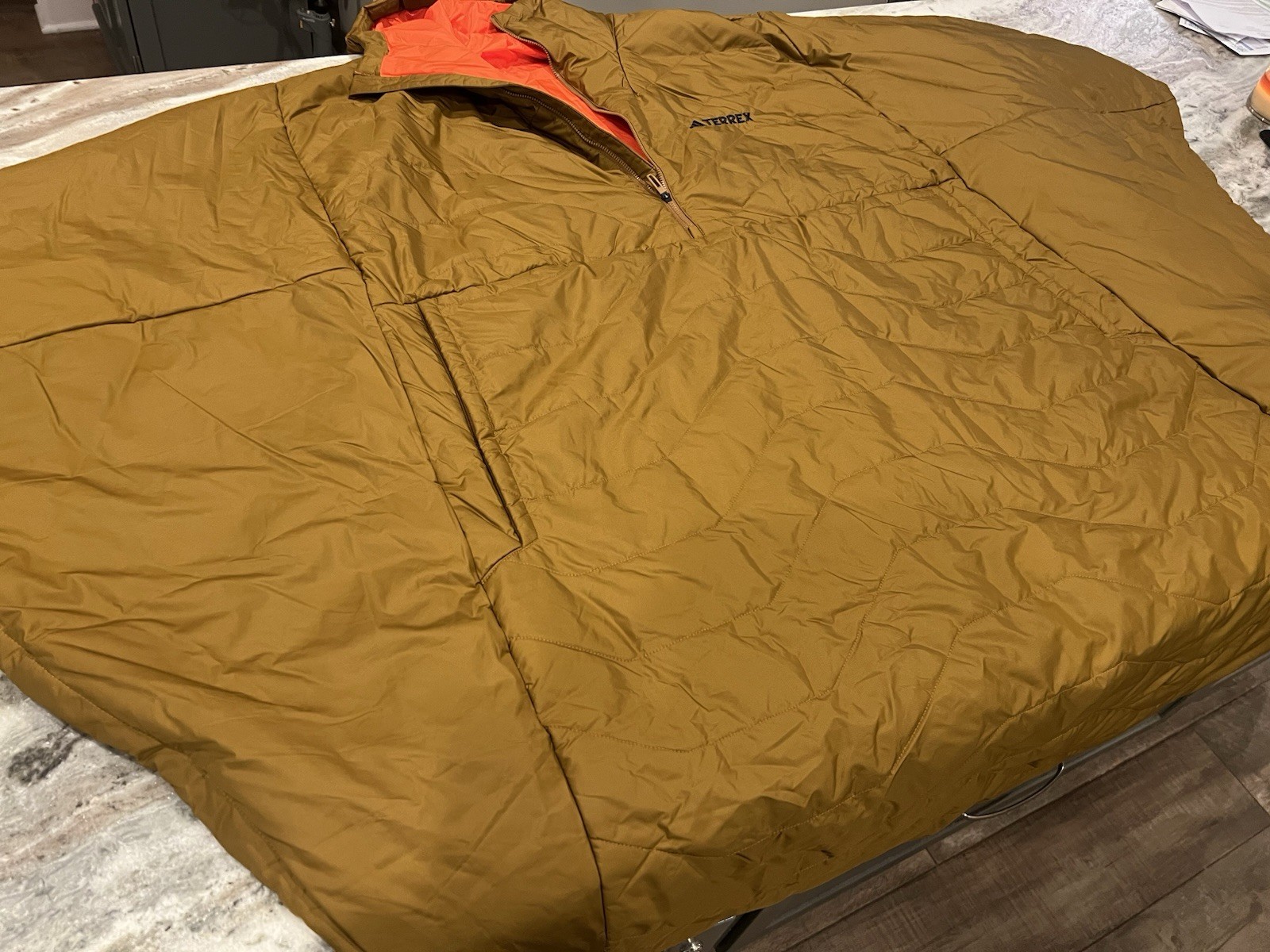 Adidas XL Terrex Xploric PrimaLoft Insulated Hooded Poncho